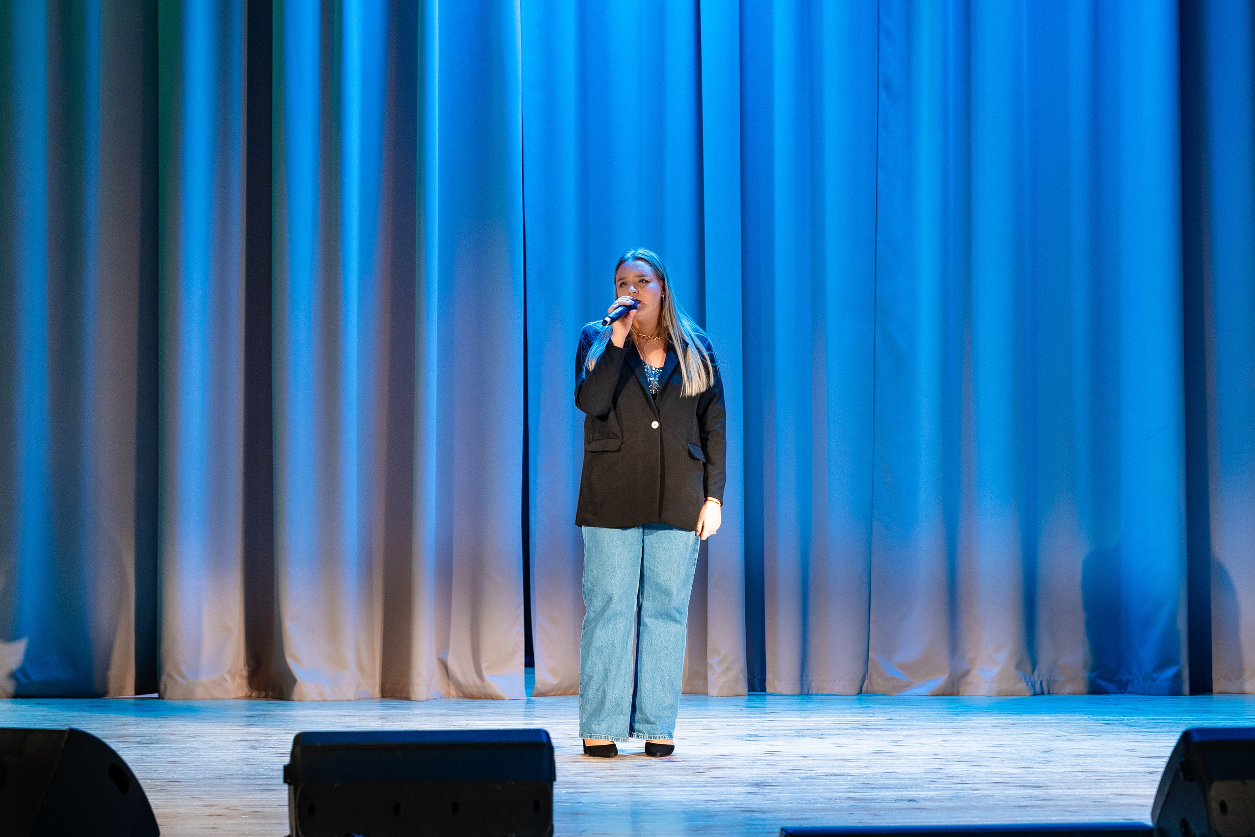 Концерт ДК Буривестник. Фотограф Никита Комаров