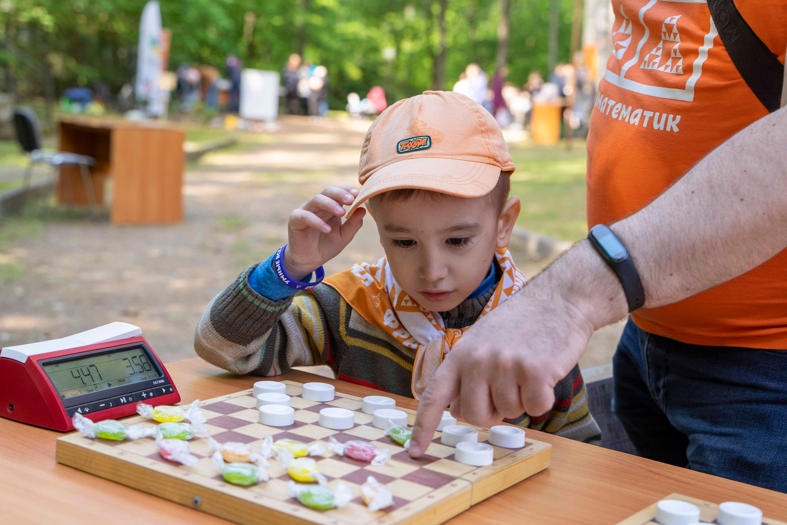 Выездной праздник школы Фрактал. Фотограф в Санкт-Петербурге, фотодни в СПБ