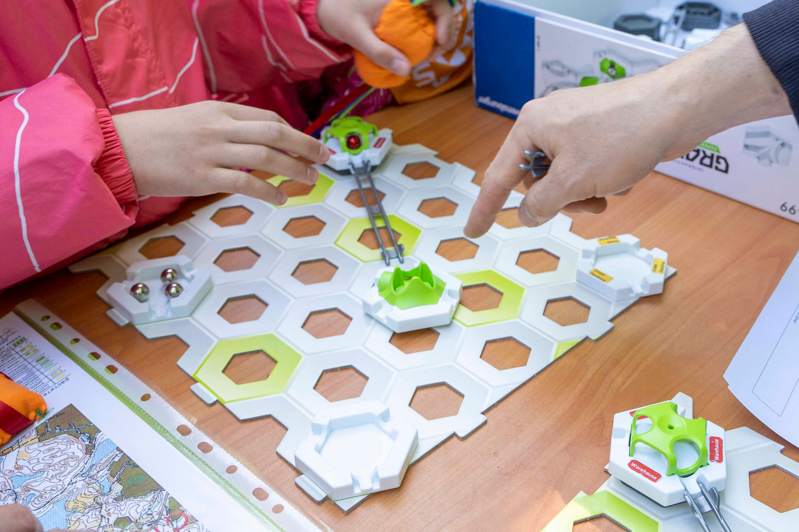 Выездной праздник школы Фрактал. Фотограф в Санкт-Петербурге, фотодни в СПБ