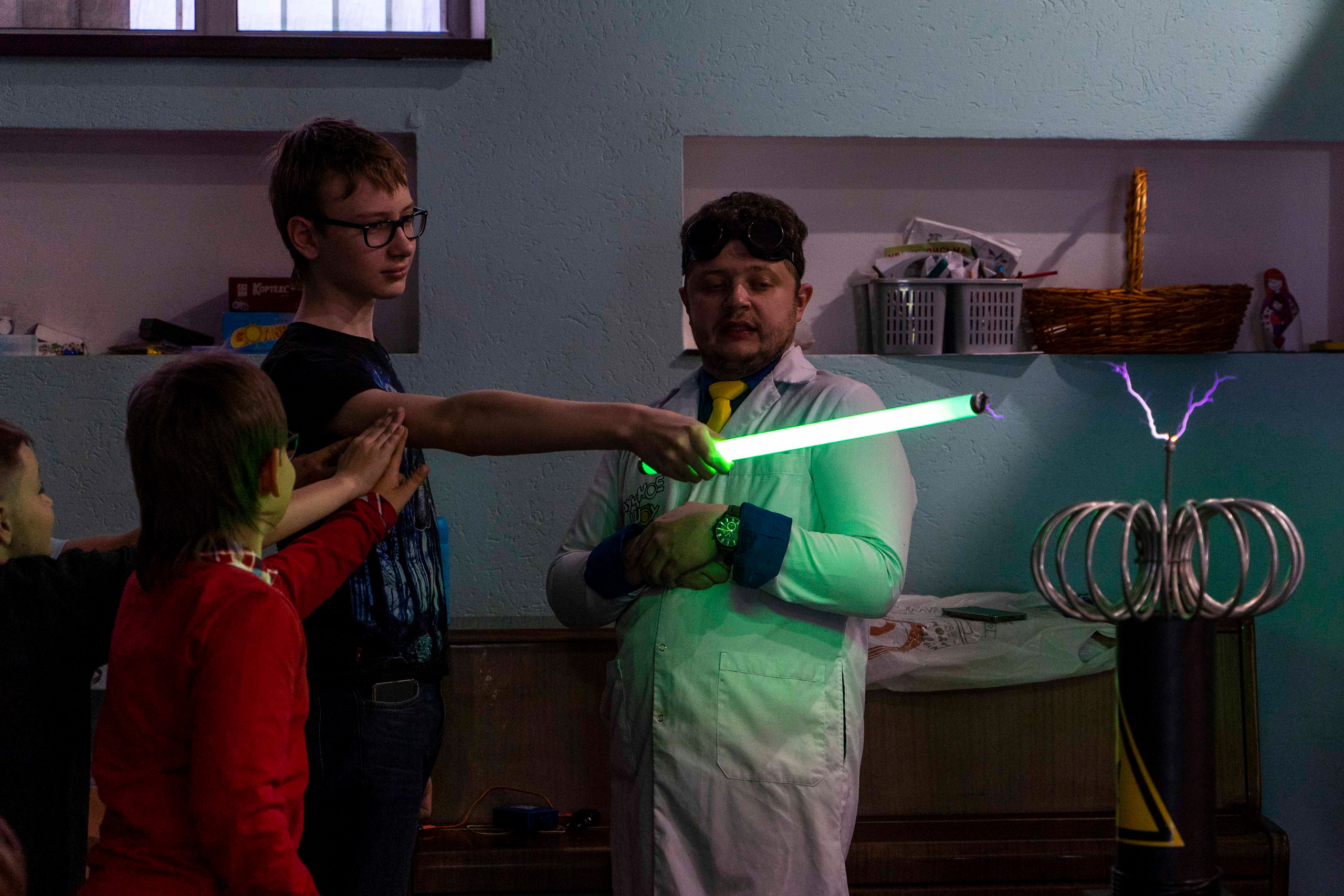 Праздник в школе Фрактал. Фотограф в Санкт-Петербурге, фотодни в СПБ