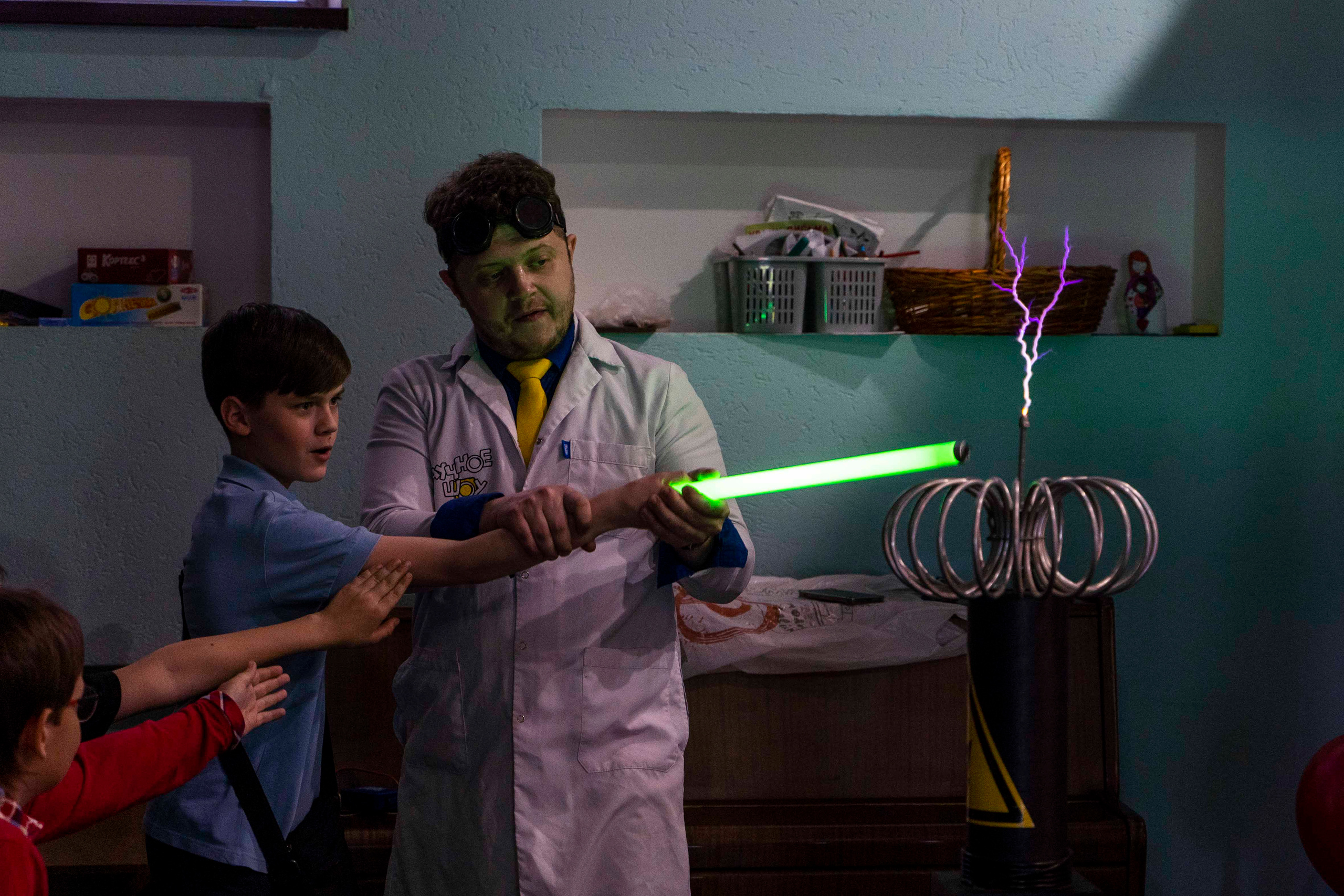 Праздник в школе Фрактал. Фотограф в Санкт-Петербурге, фотодни в СПБ