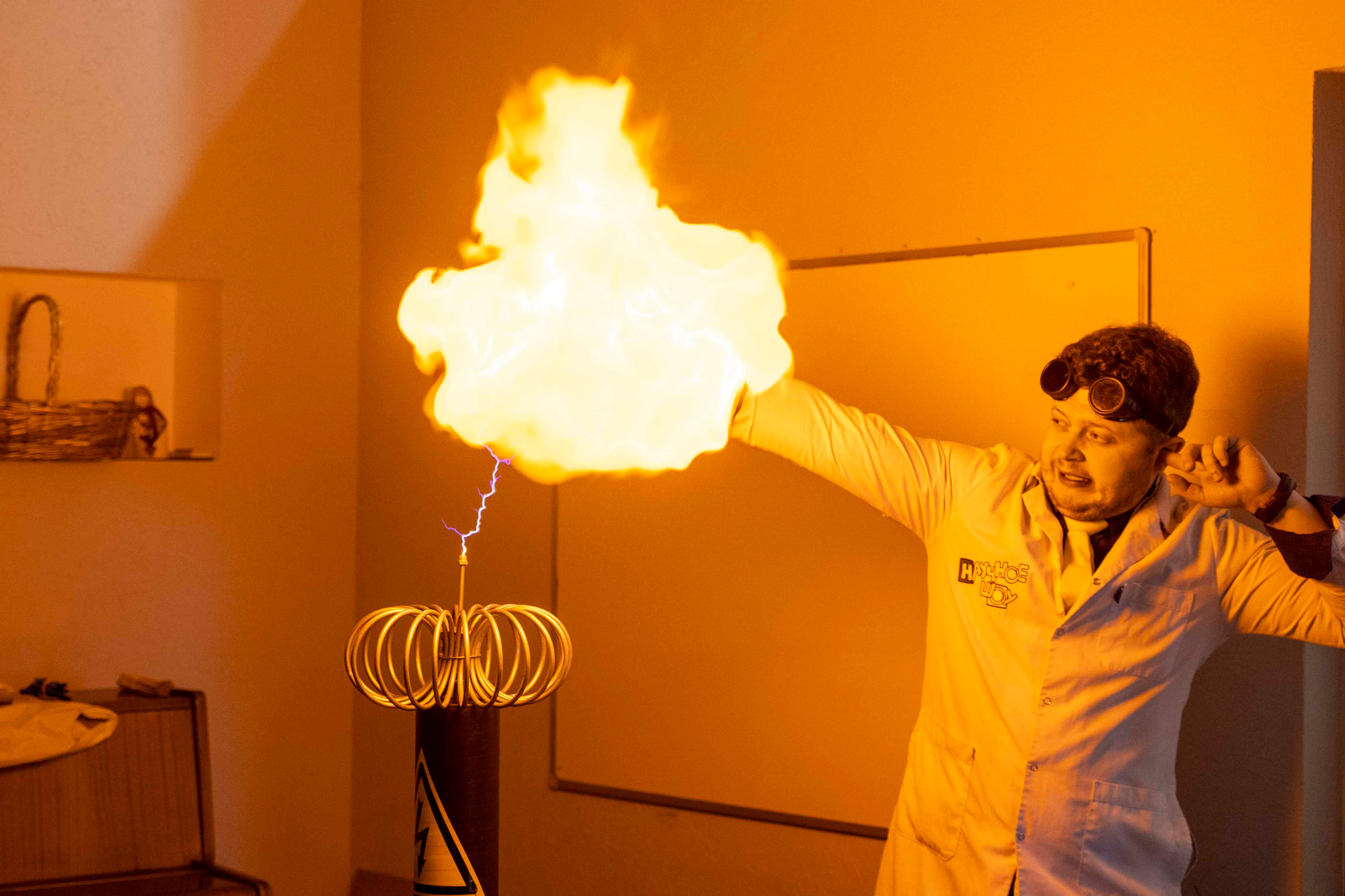 Праздник в школе Фрактал. Фотограф в Санкт-Петербурге, фотодни в СПБ