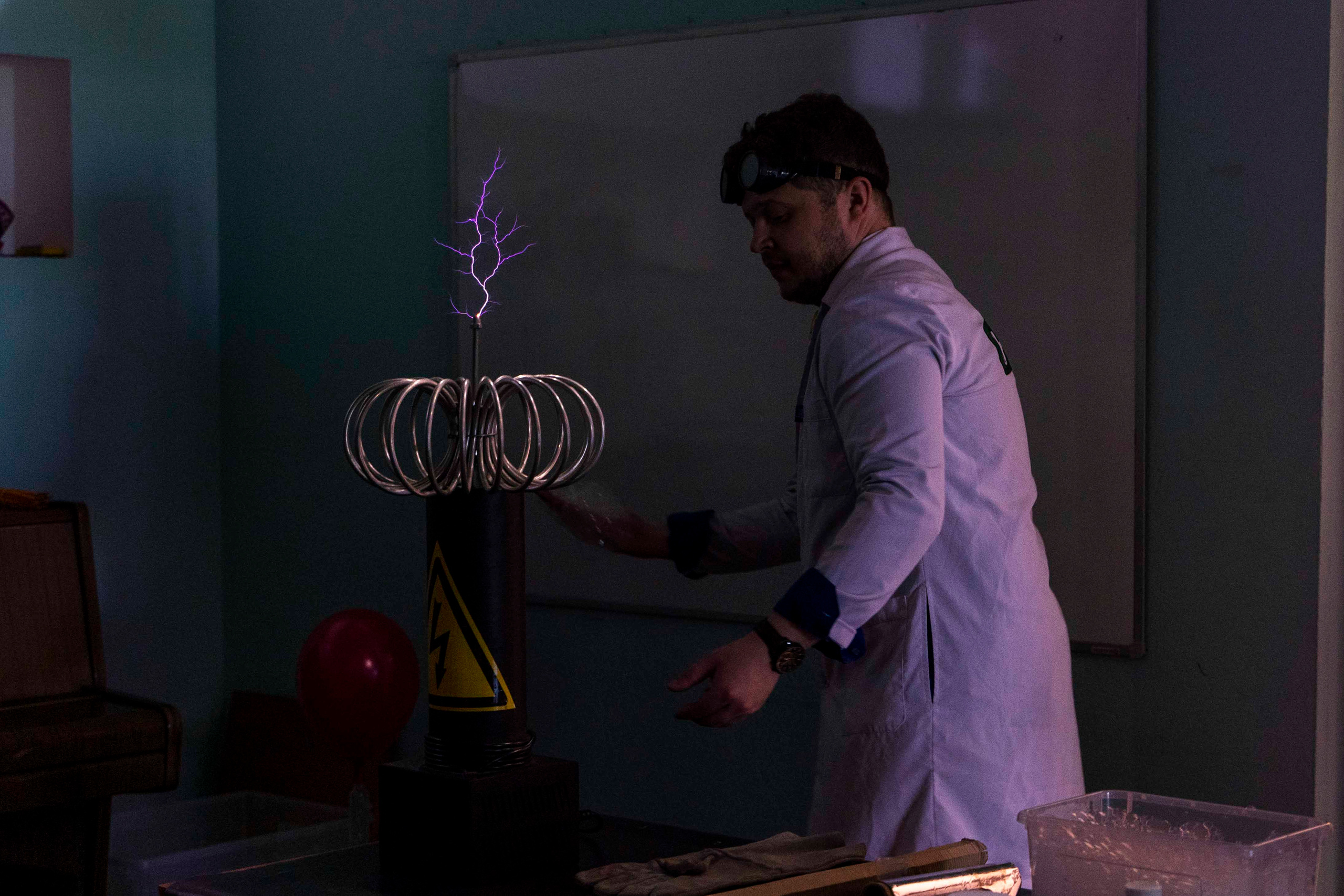 Праздник в школе Фрактал. Фотограф в Санкт-Петербурге, фотодни в СПБ