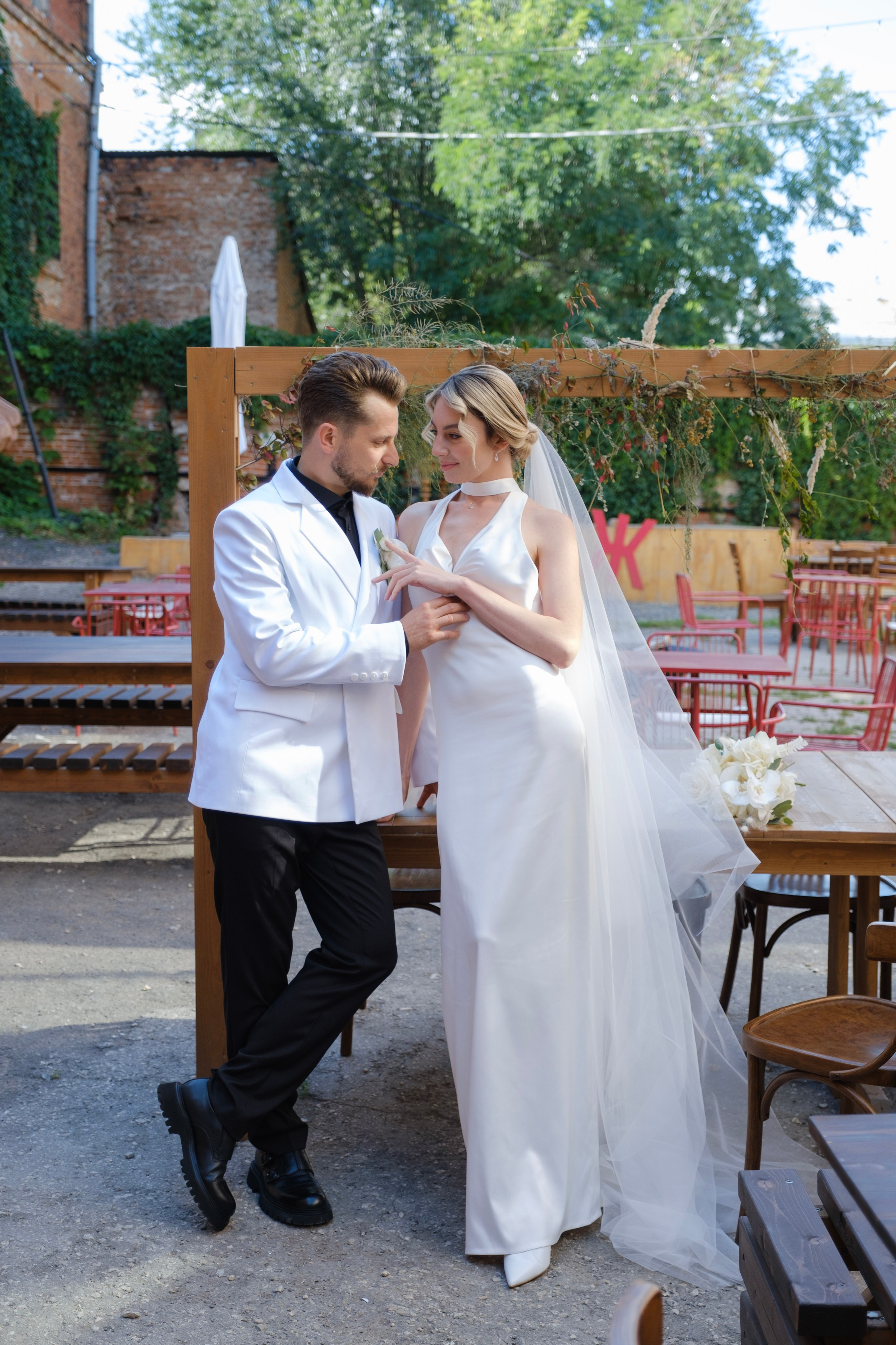 Alexander Alina. Wedding photographer