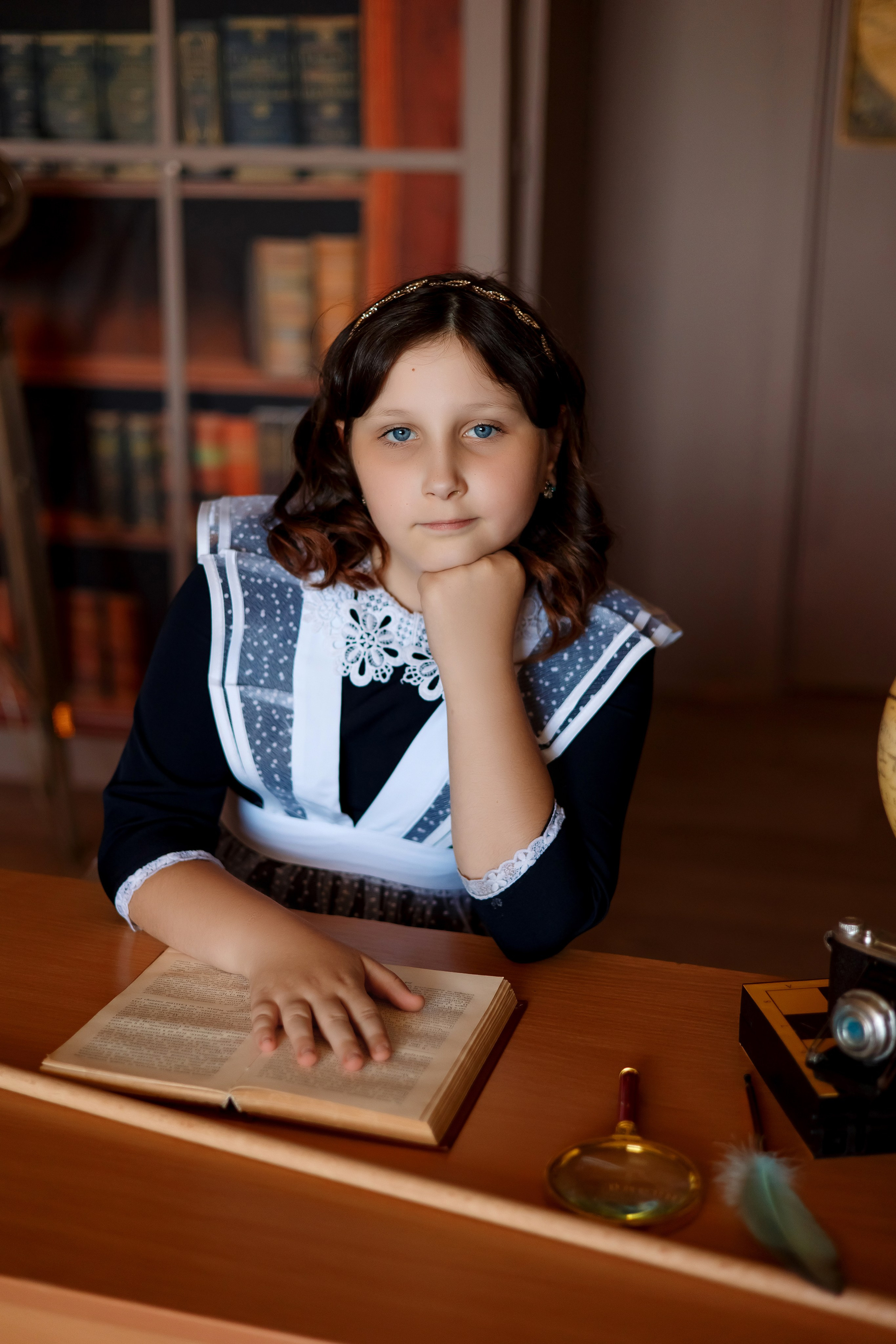 4 класс фотосессия в фотостудии. Фотограф Любовь Корниенко, Примоский край