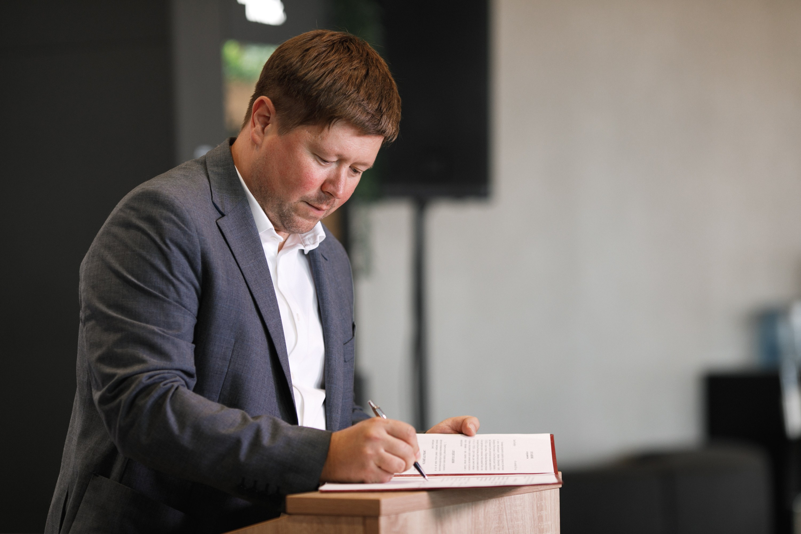 Форум Профессионалы 2024. Свадебные фотосессии в Москве. Фотограф Сергей Ржевский