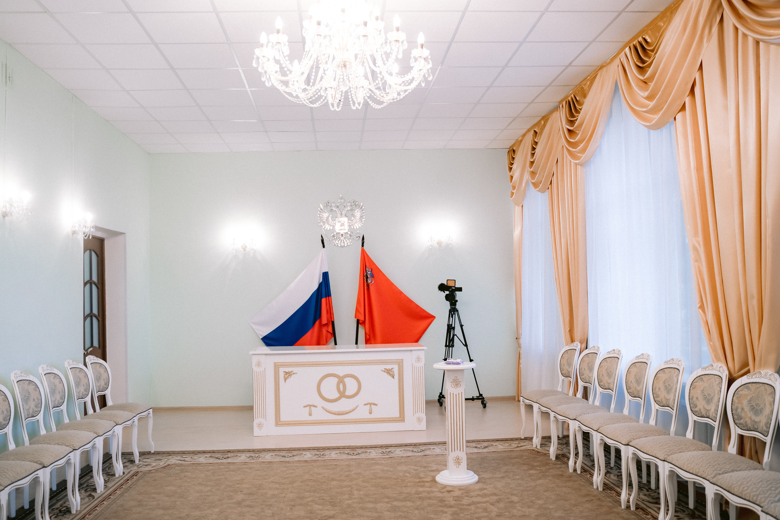 Свадебная фотосессия и фотограф в ЗАГС в г. Щелково