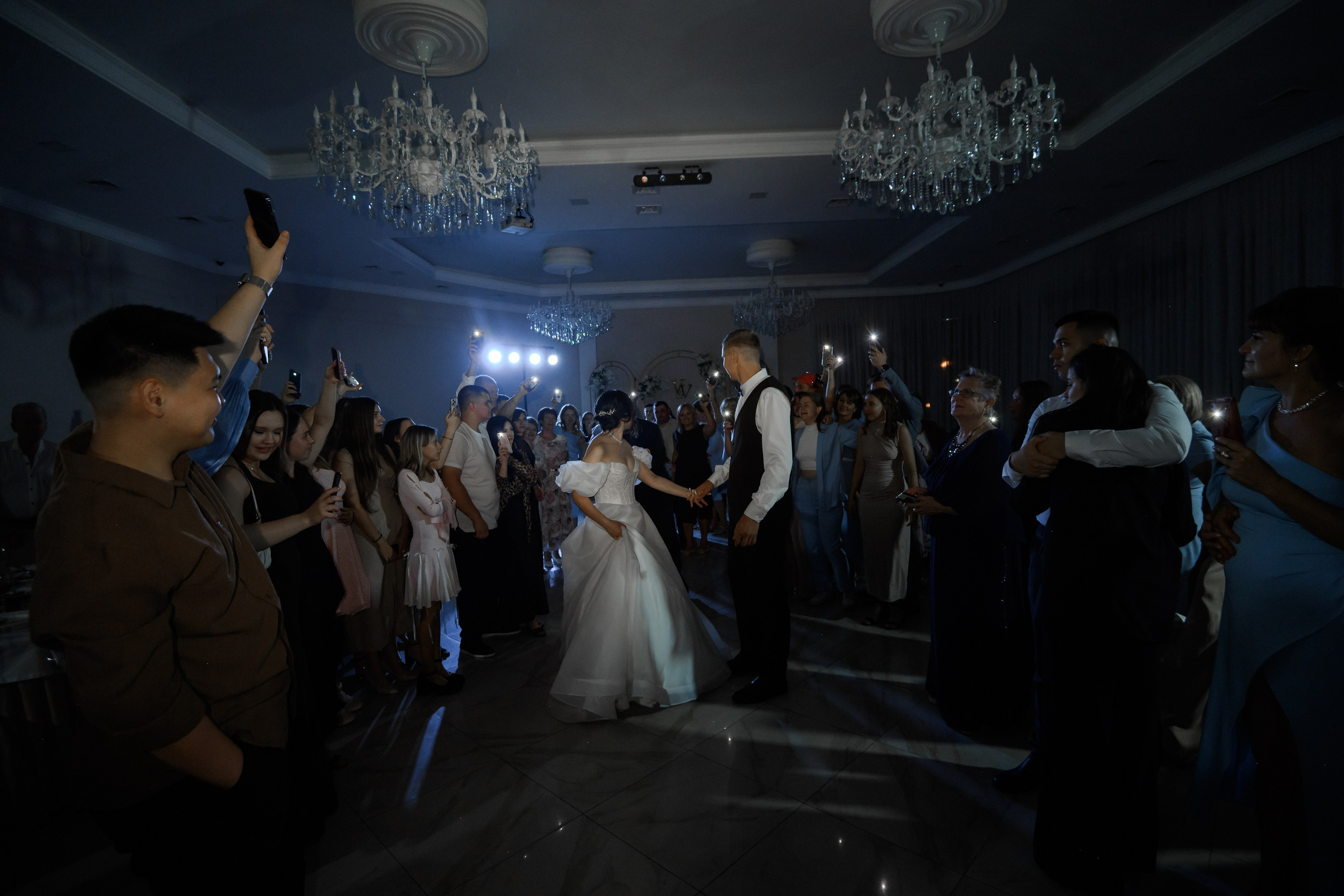 В + В. Свадебный фотограф в г. Астрахань. Так же выезжаю в другие города