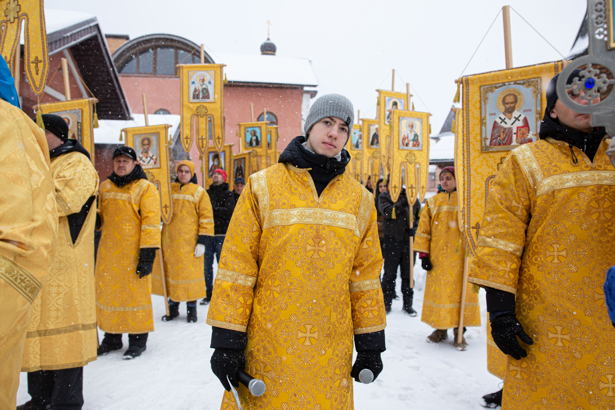 Крестный ход по д. Островцы Раменского городского округа. Семейный и детский фотограф Анна Петракова