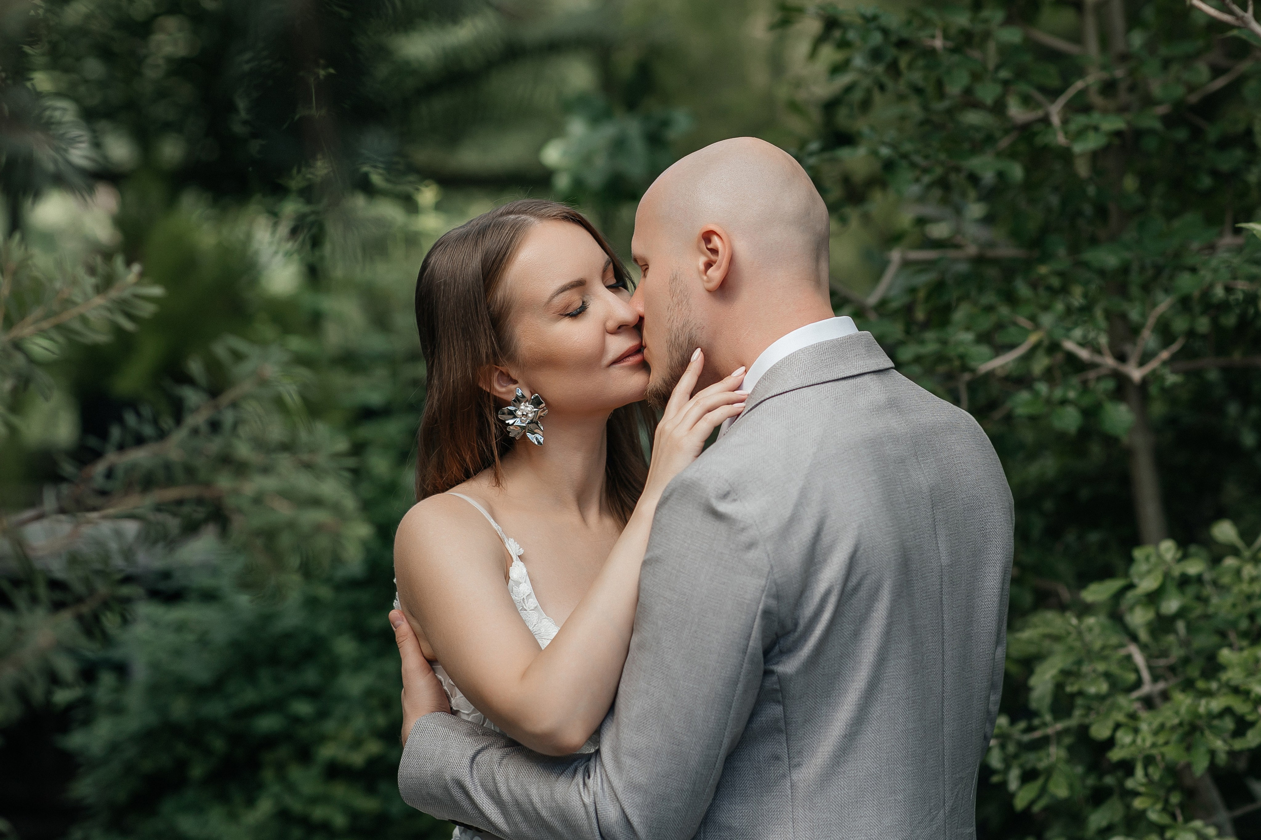 Свадебная фотосессия в Старой фондовой оранжерее Ботанического сада