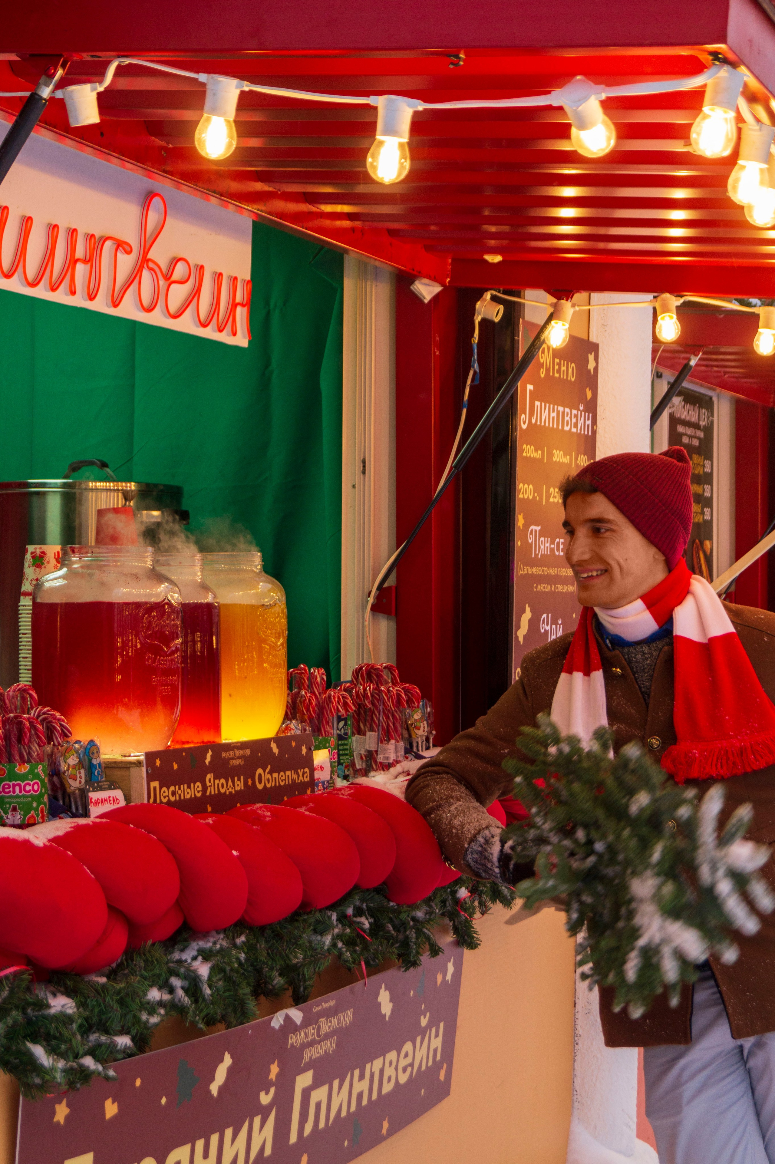 Павел на Манежной площади. Портретный и семейный фотограф Санкт-Петербург