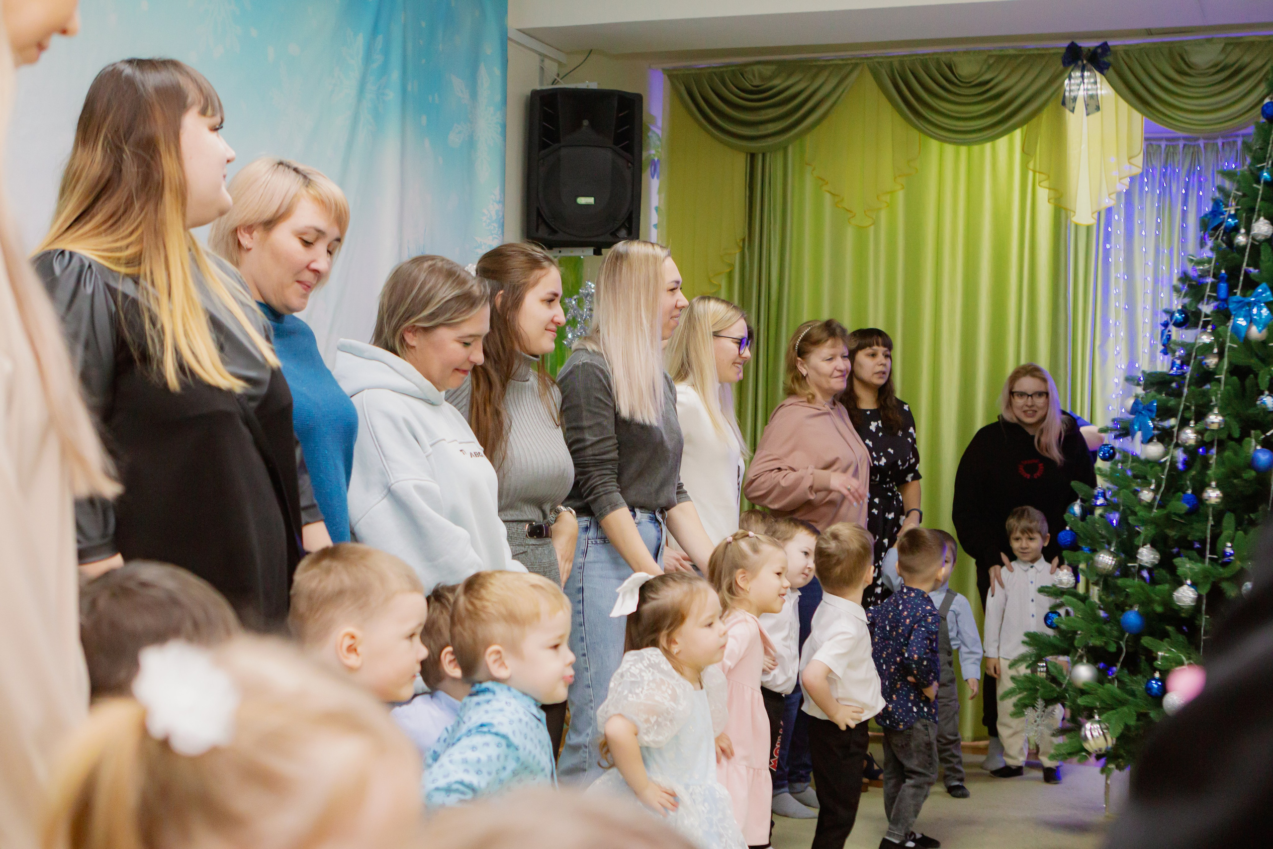 Фотосъёмка новогоднего утренника. Фотограф в Екатеринбурге Пойгина Елена