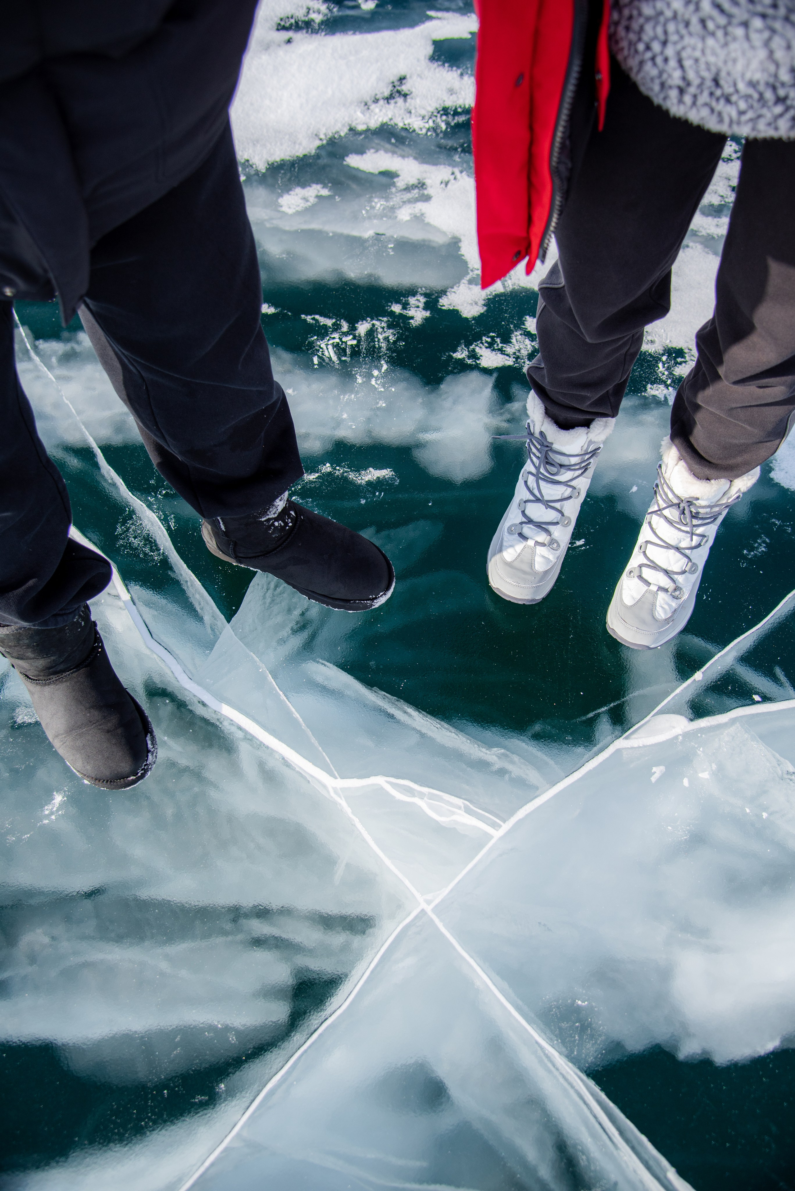 Большое Голоустное. Байкал. Занимаюсь профессиональной фотографией и живу рядом с Байкалом. Работаю в разных жанрах