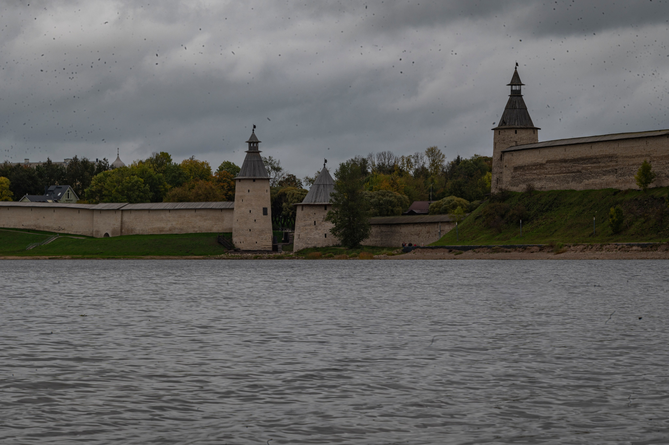 Псков. Октябрь 2023. Фотограф Роман Адлер