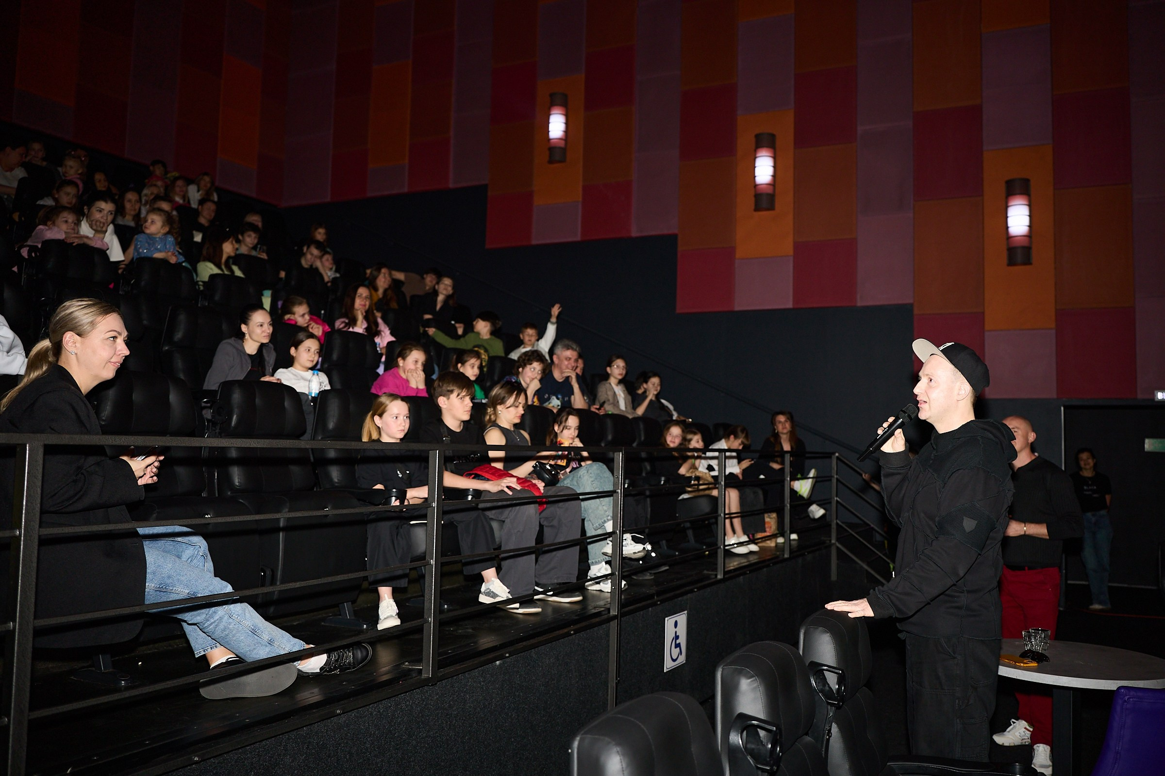 Кинотеатр Моремолл Сочи (Никита Тарасов). Профессиональный фотограф в Сочи Виктория Джой. Обучение
