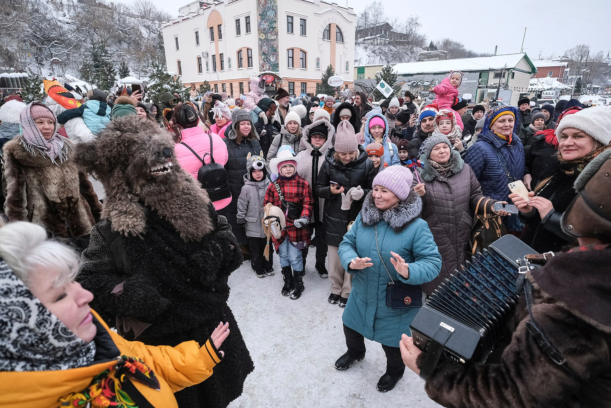 Никита Гольцов фотограф; Колядки; Колядование; Рождество; Репортажный фотограф в Томске;