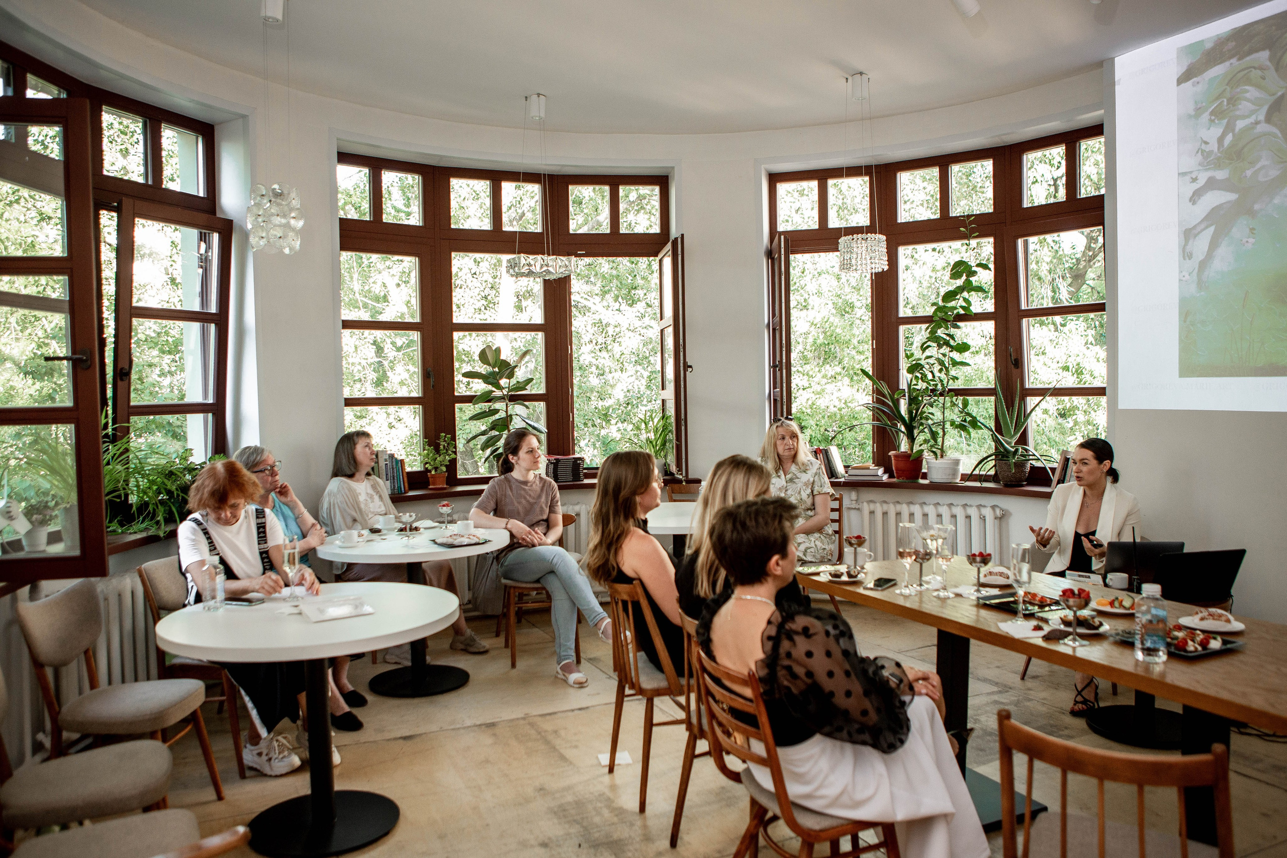 Лекция «Женские архетипы рождения». Фотограф Екатерина Голицына