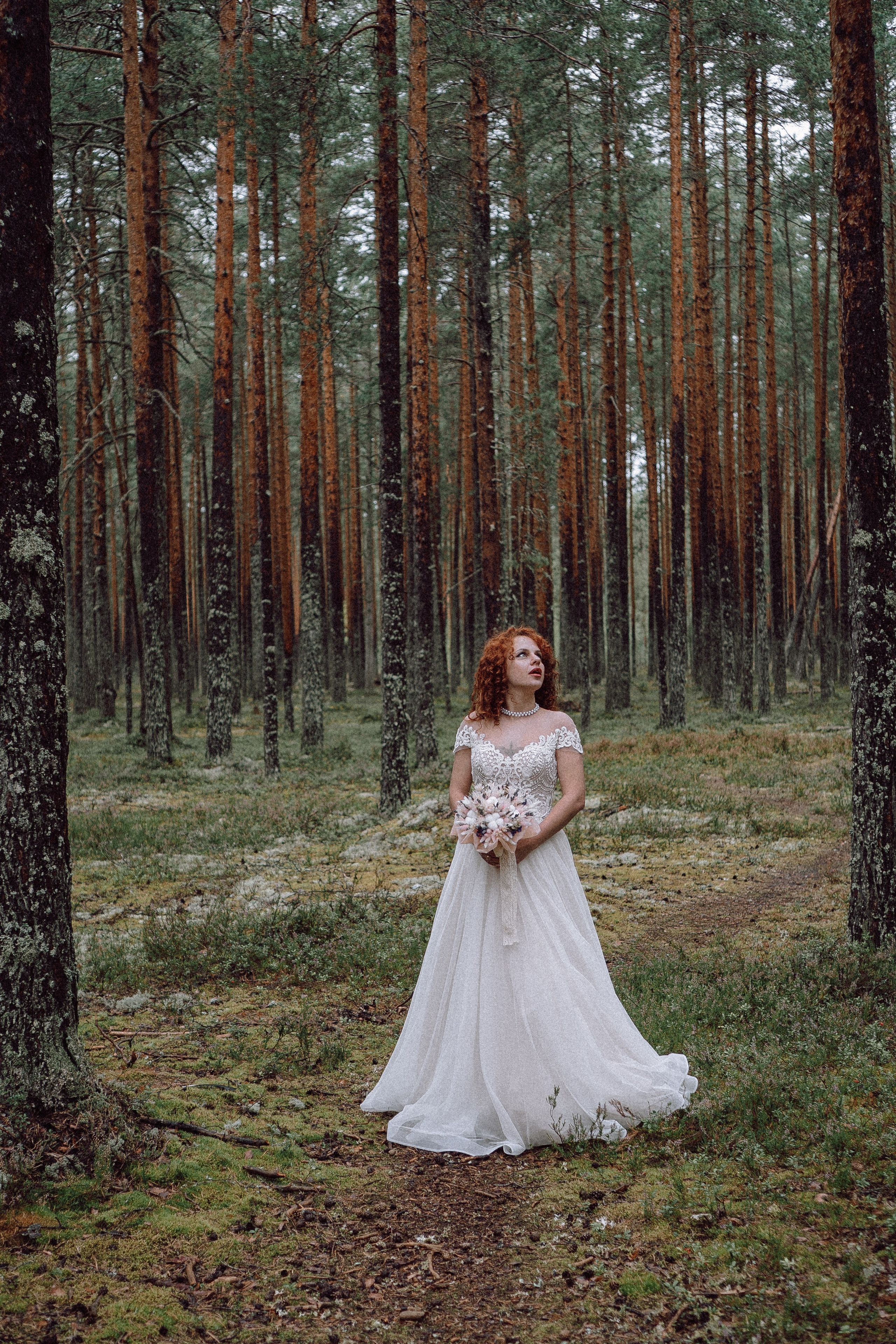 СВАДЕБНАЯ ФОТОСЕССИИЯ ПАРЫ В ГОРОДЕ ПРИОЗЕРСК В СОСНОВОМ ЛЕСУ И С ПИКАПОМ. Профессиональный фотограф, Санкт-Петербург — Виктория Богомолова