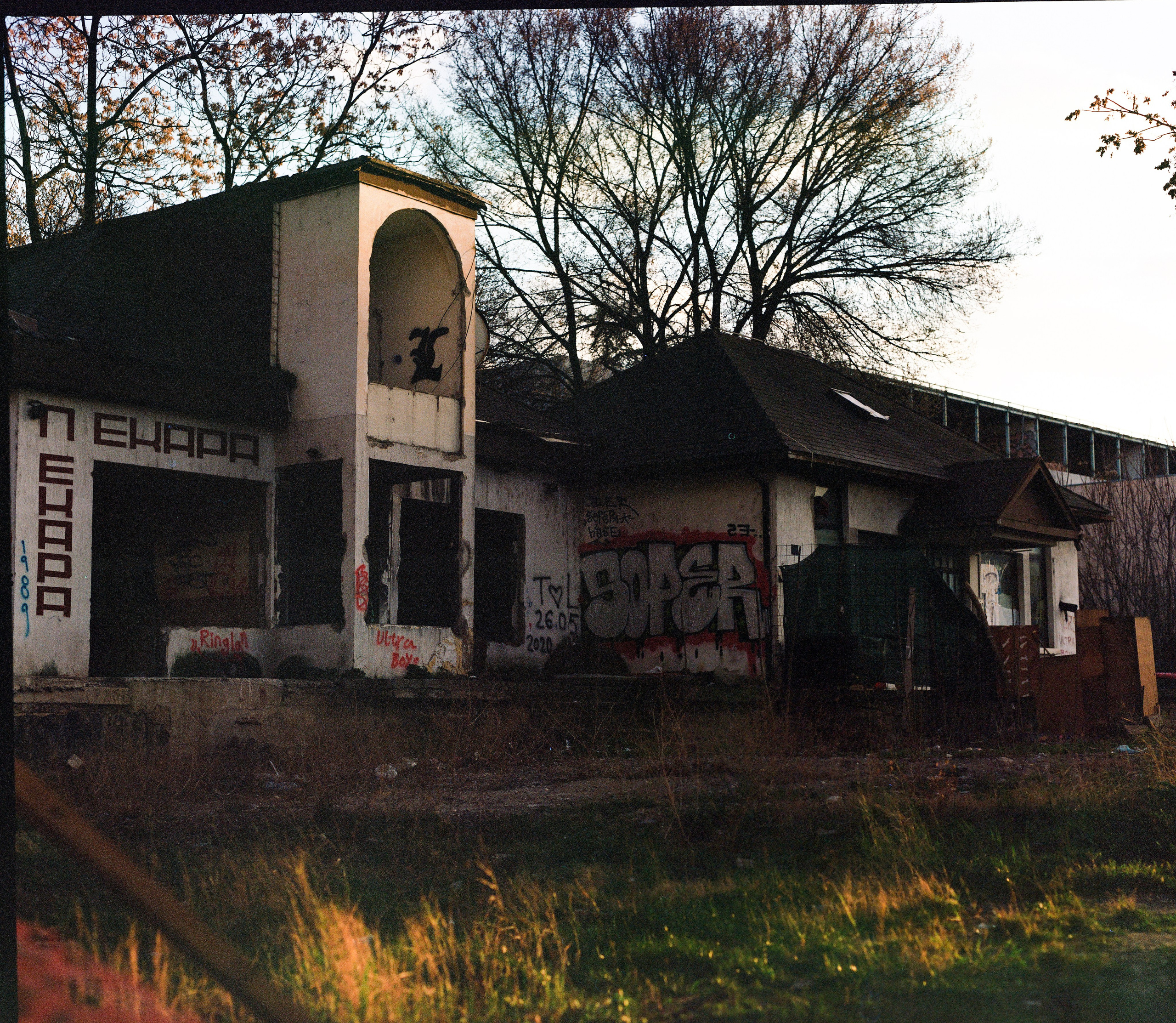 Urban and Street. Oleg Kozachok — Photographer with Protanopia | Portraits, Texture & Light