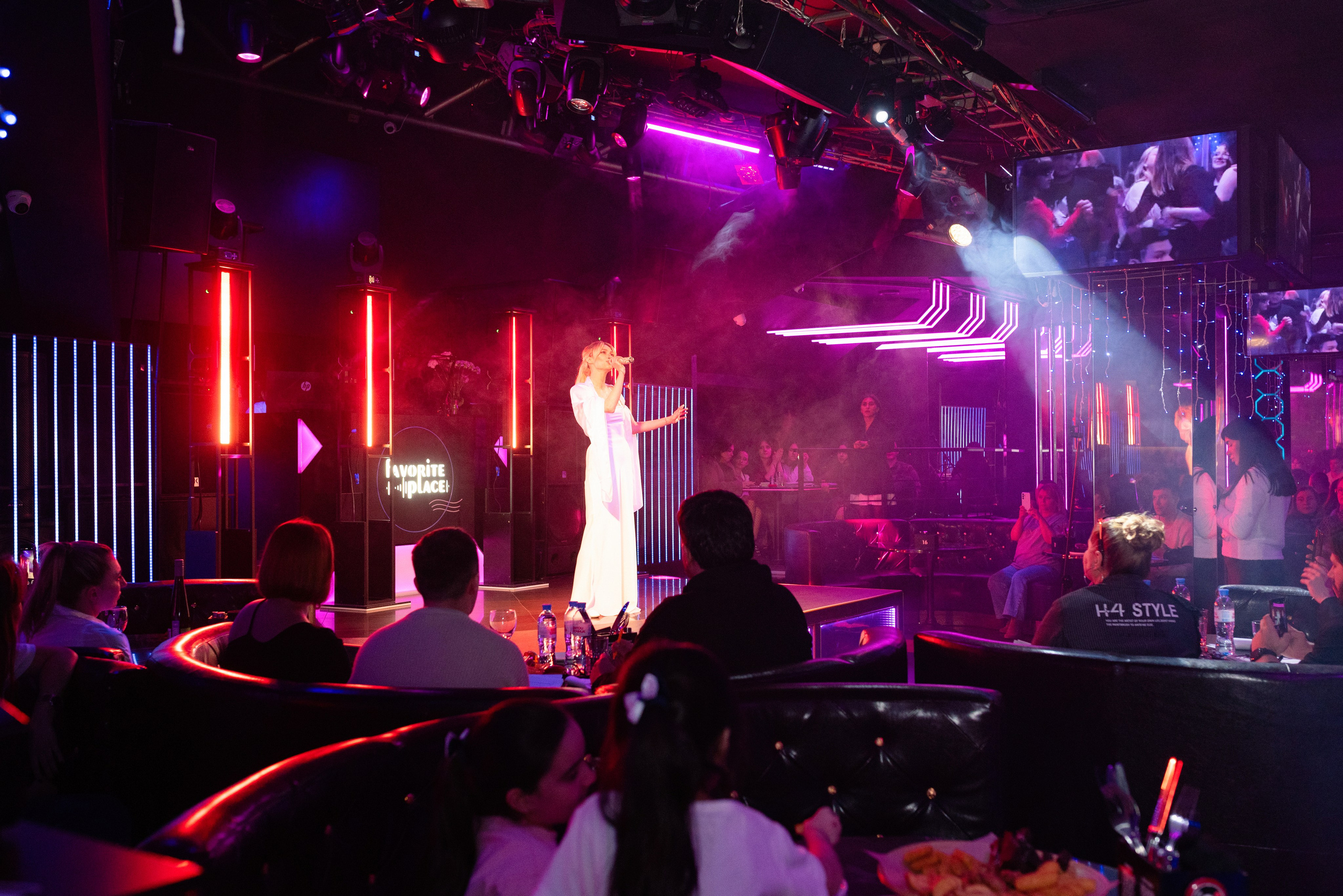 Конкурс в Favorite Place. Детский и семейный фотограф в Сургуте и Нефтеюганске Анна Старцева