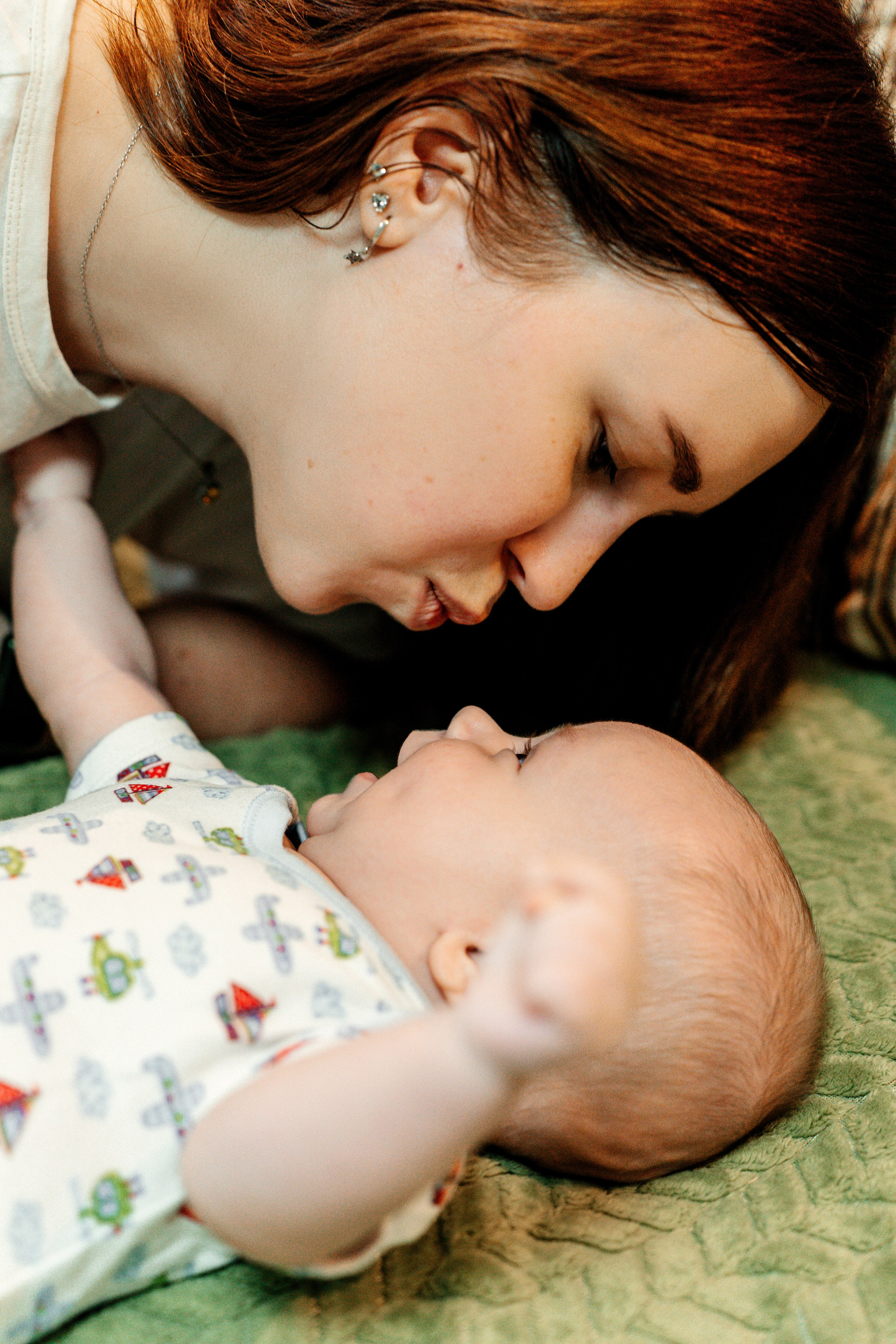 Оля и Ромка (домашняя фотосессия). Ваш семейный фотограф в Минске — Вика Трегубова
