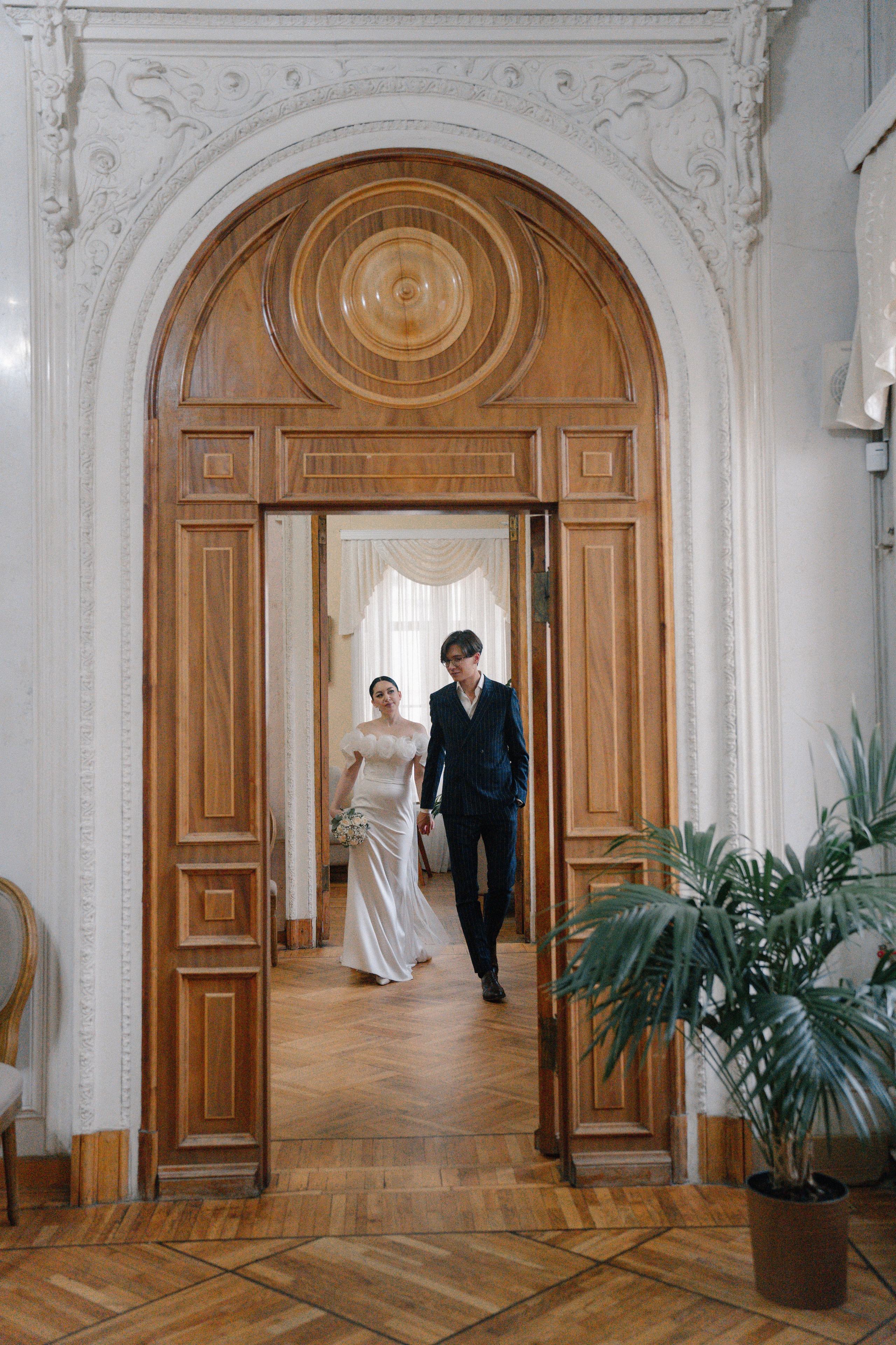 Свадебная фотосессия в Библиотеке читальне им. Пушкина