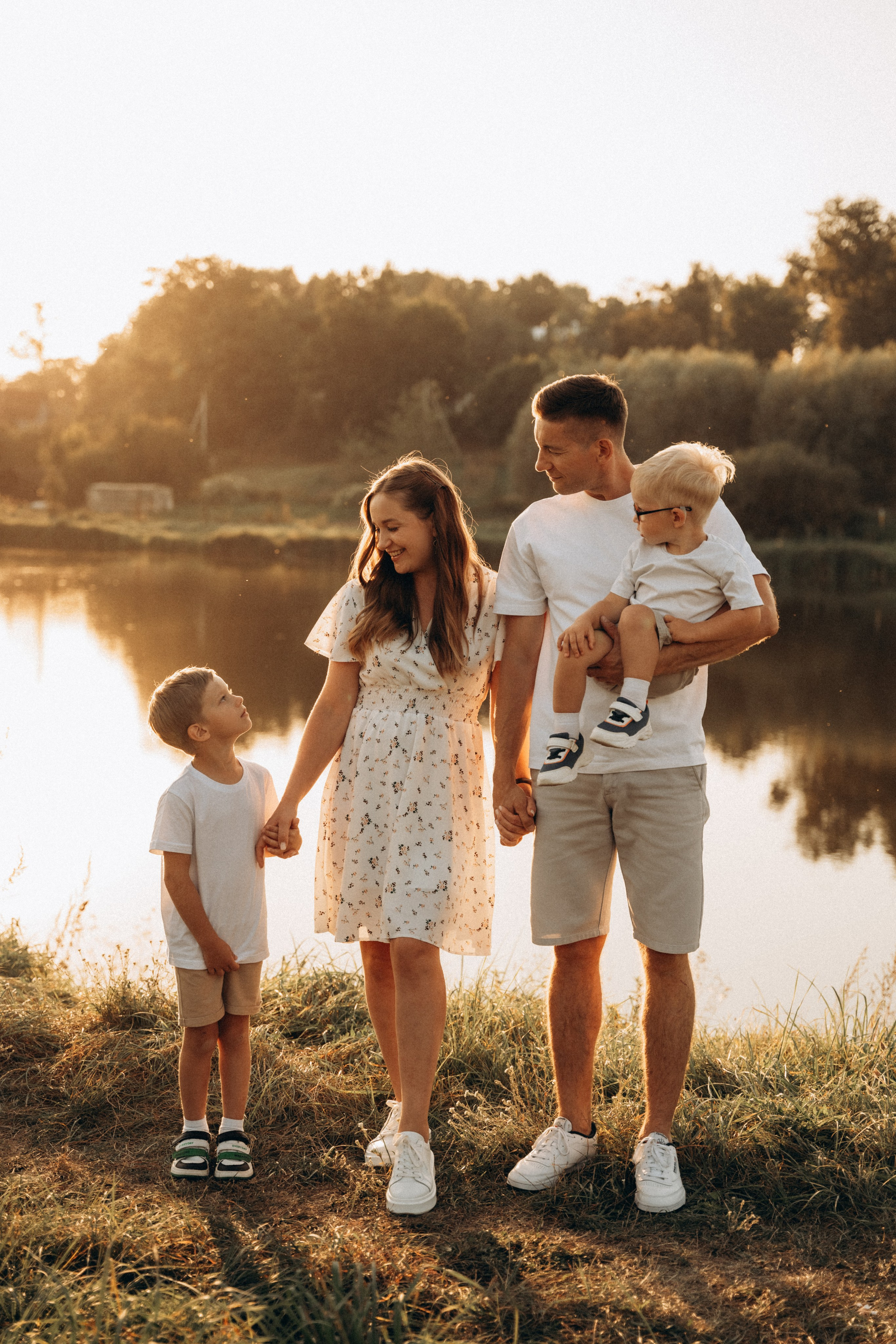 Марина, Саша, Максим и Дениска. Фотограф Мария Миллс | Минск