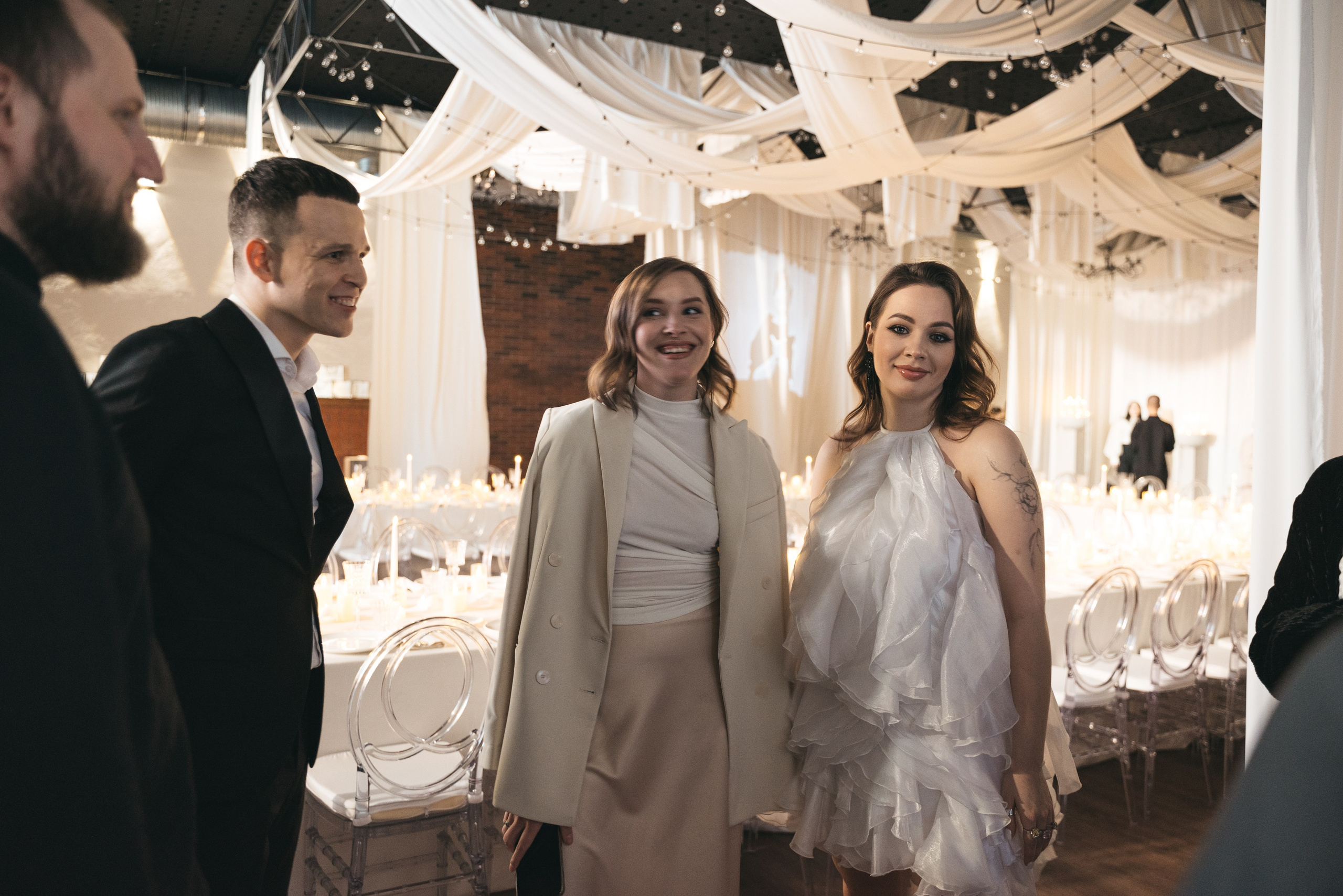 WhiteRoom Pre-wedding. Репортажный и свадебный фотограф в Сургуте