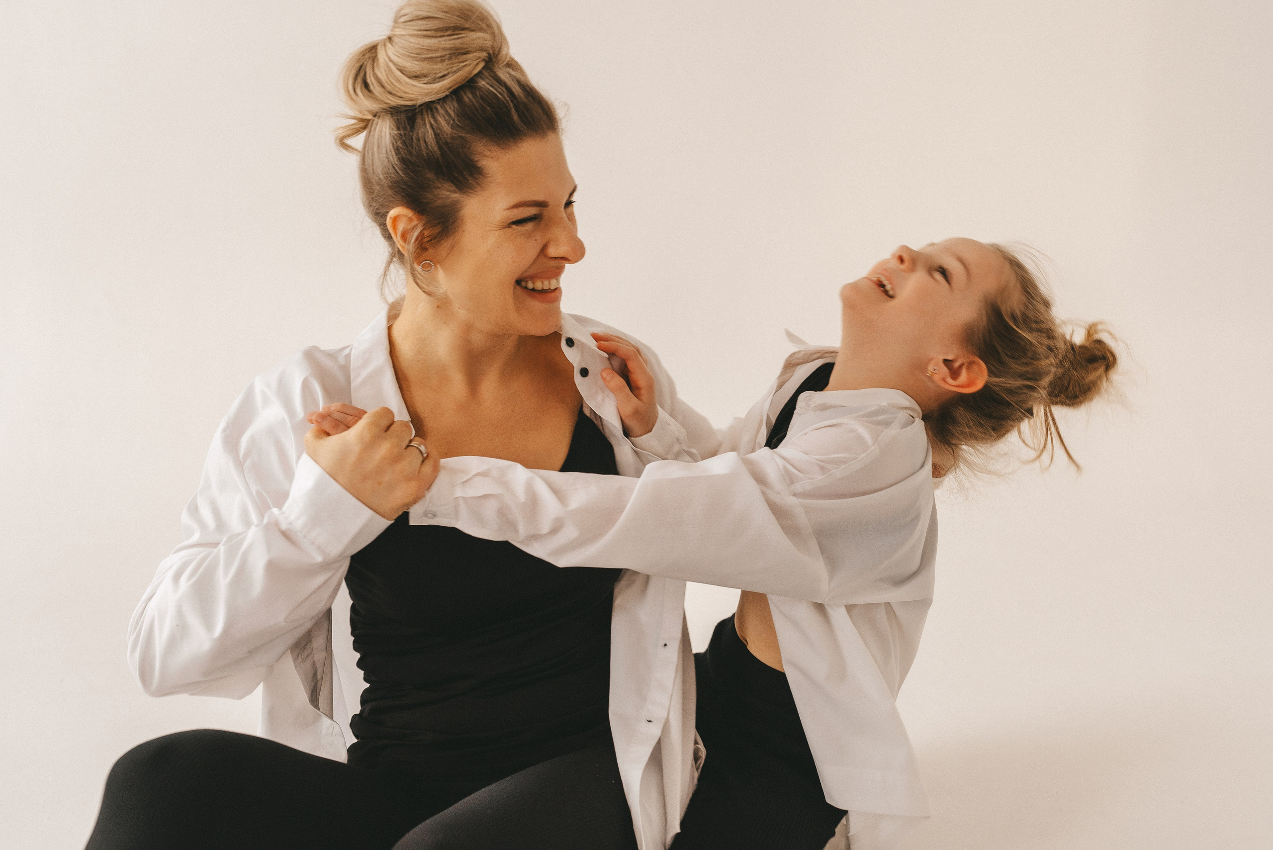 Наташа и Соня. Семейный, детский, lifestyle фотограф в Магадане Илона Проскурня