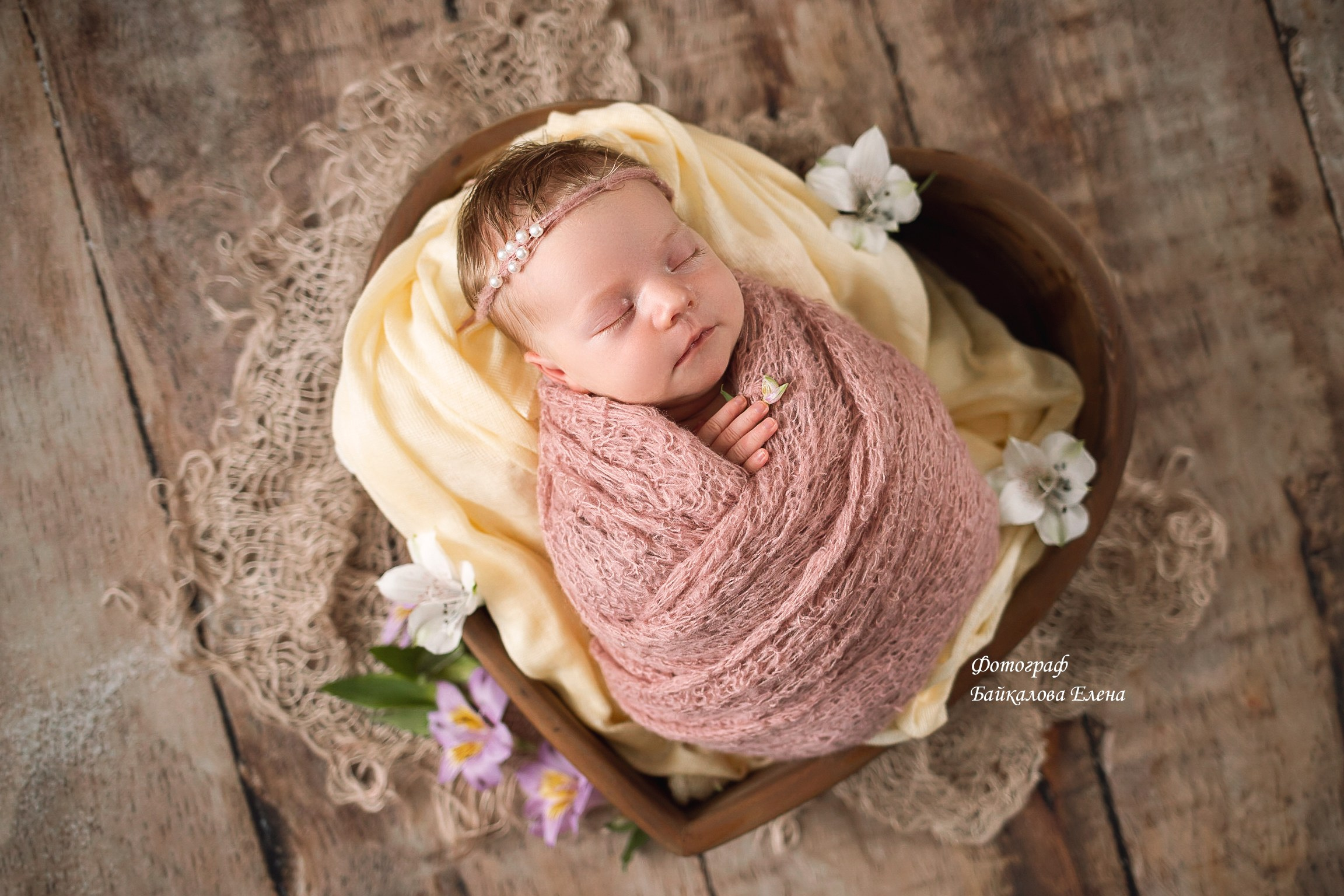 Фотосессия новорожденного. Фотограф новорожденных в Новосибирске