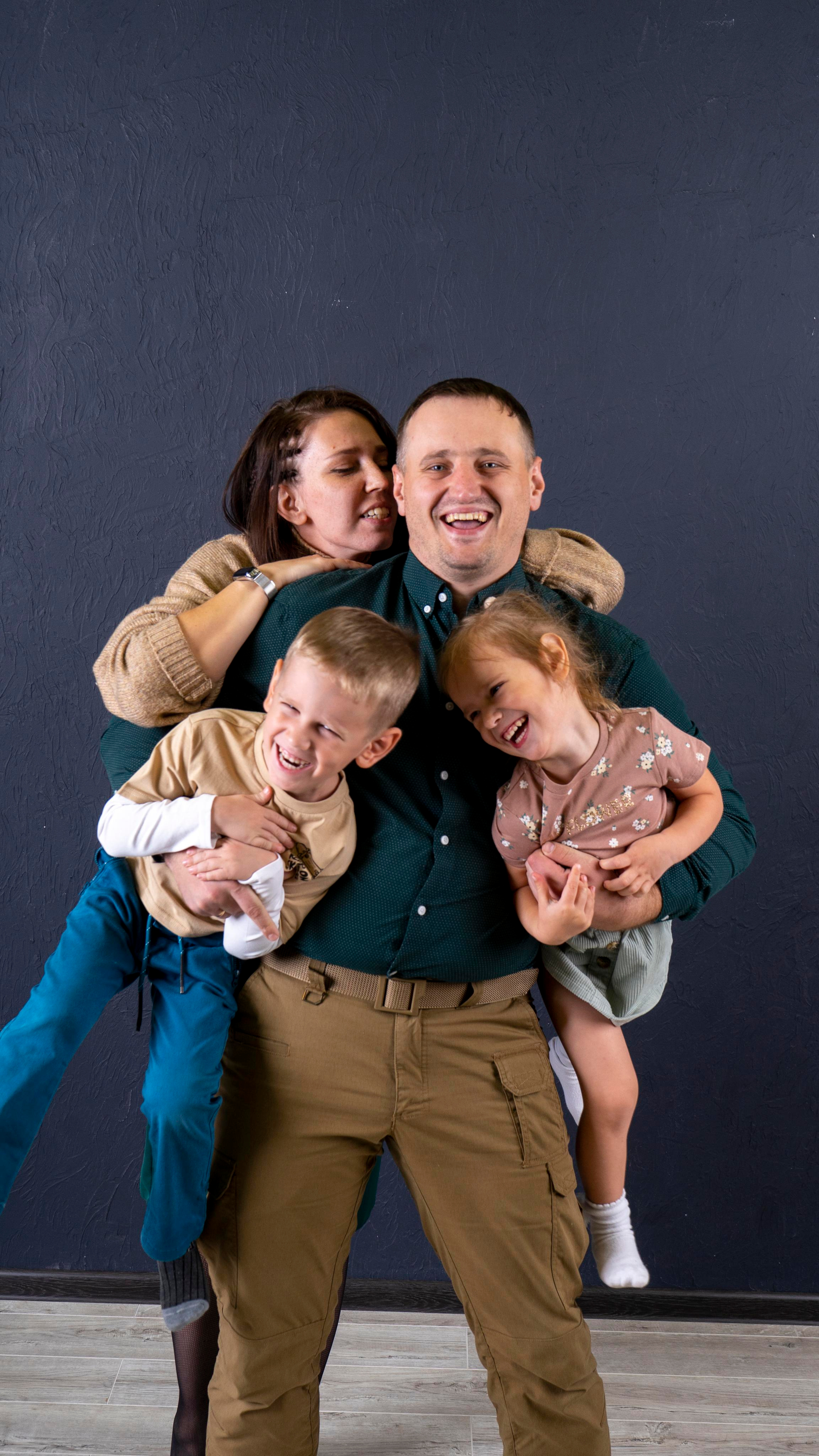 Артур, Дарья, Мира, Максим. Фотограф Ахмедов Эльдар Чита