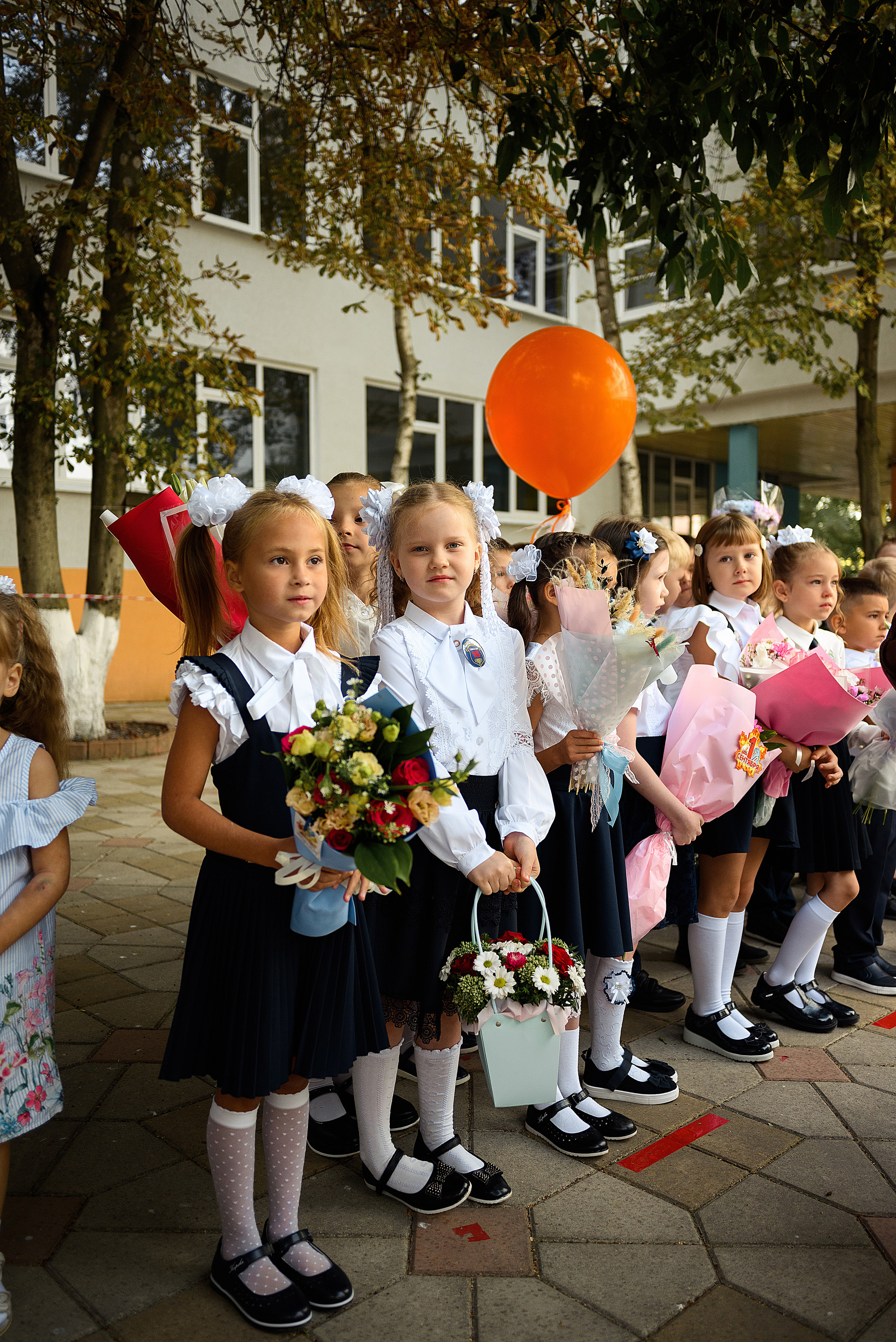 Линейка 1Д Гимназия 118. Свадебный и семейный фотограф в Ростове-на-Дону Алина Астахова