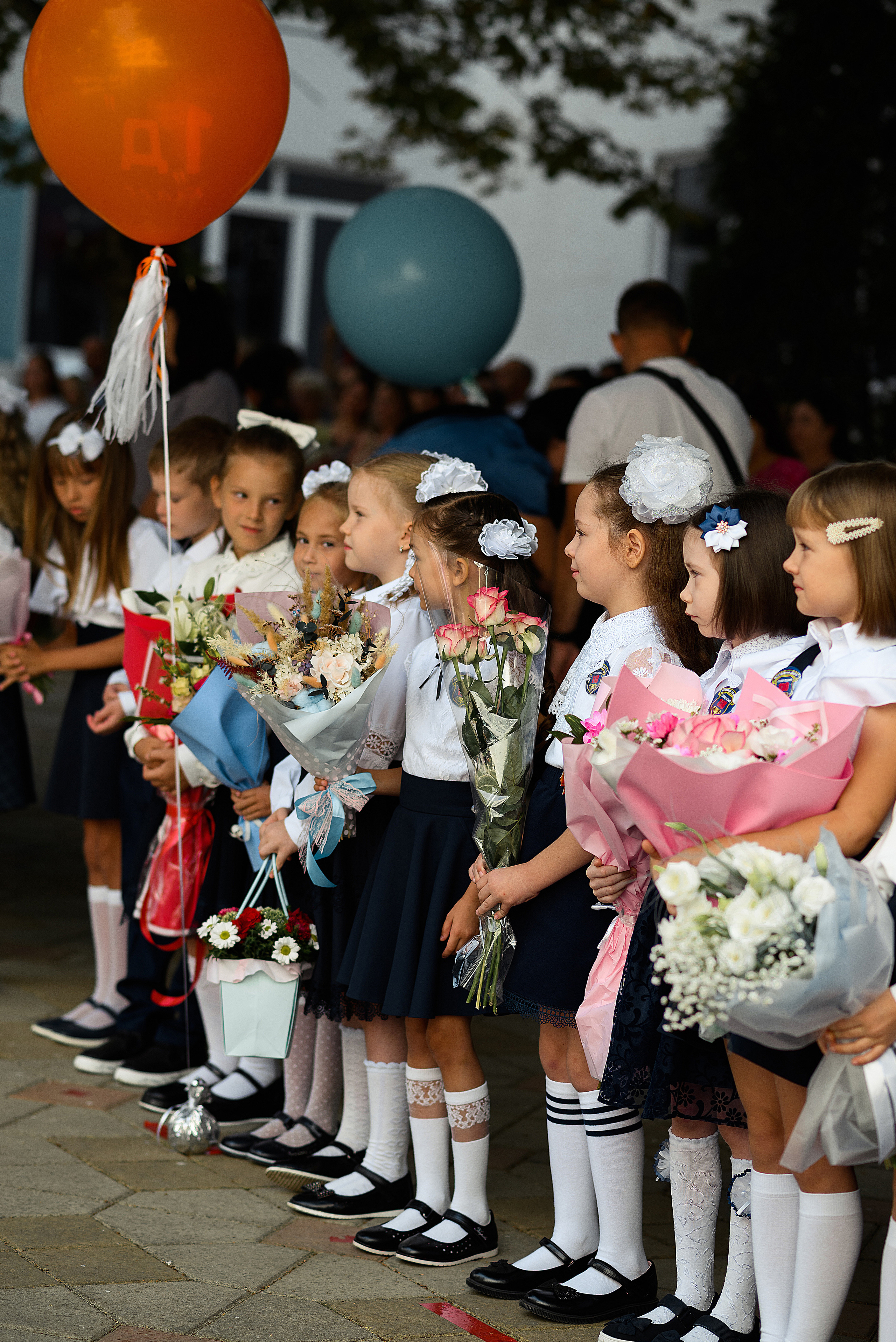 Линейка 1Д Гимназия 118. Свадебный и семейный фотограф в Ростове-на-Дону Алина Астахова