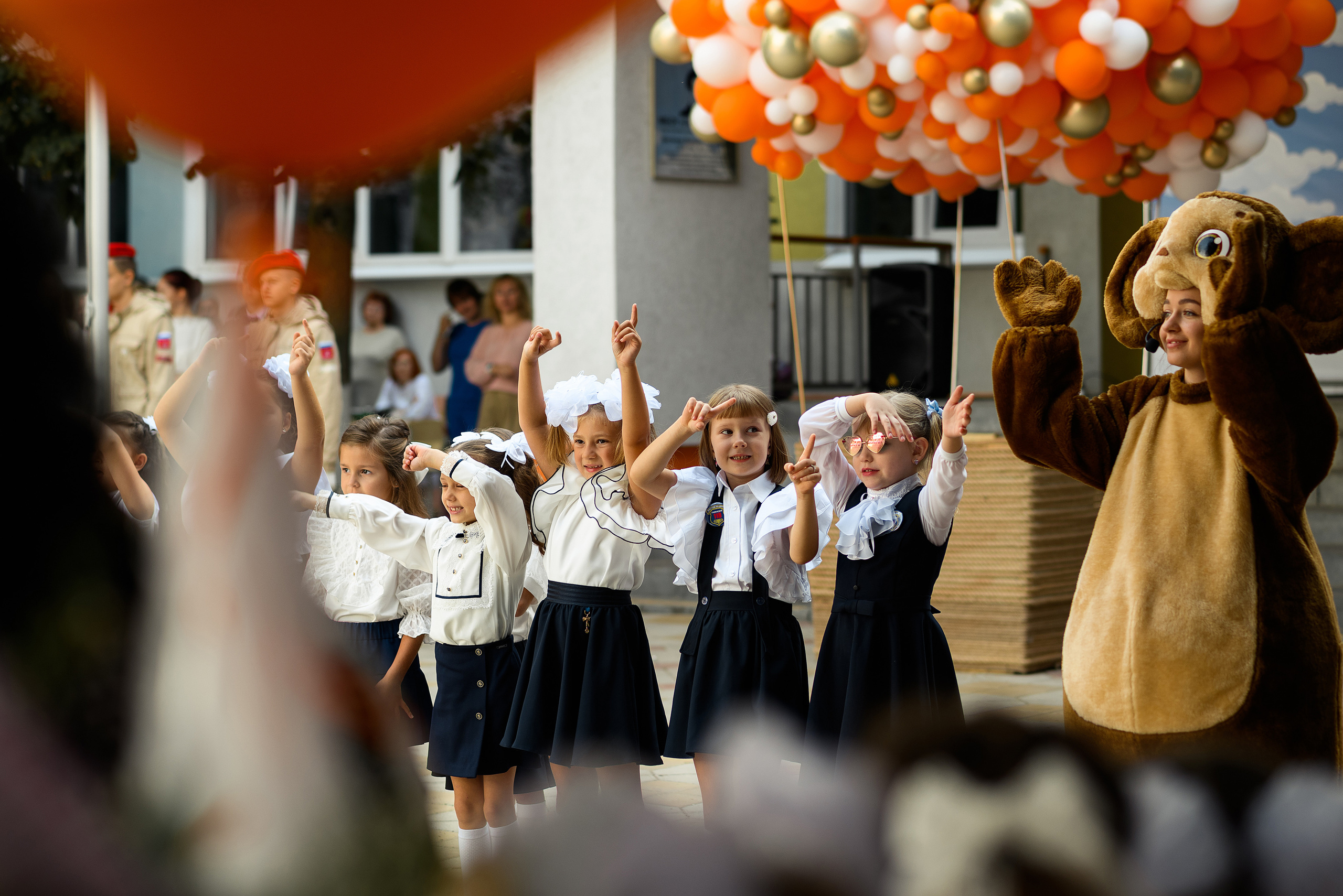 Линейка 1Д Гимназия 118. Свадебный и семейный фотограф в Ростове-на-Дону Алина Астахова
