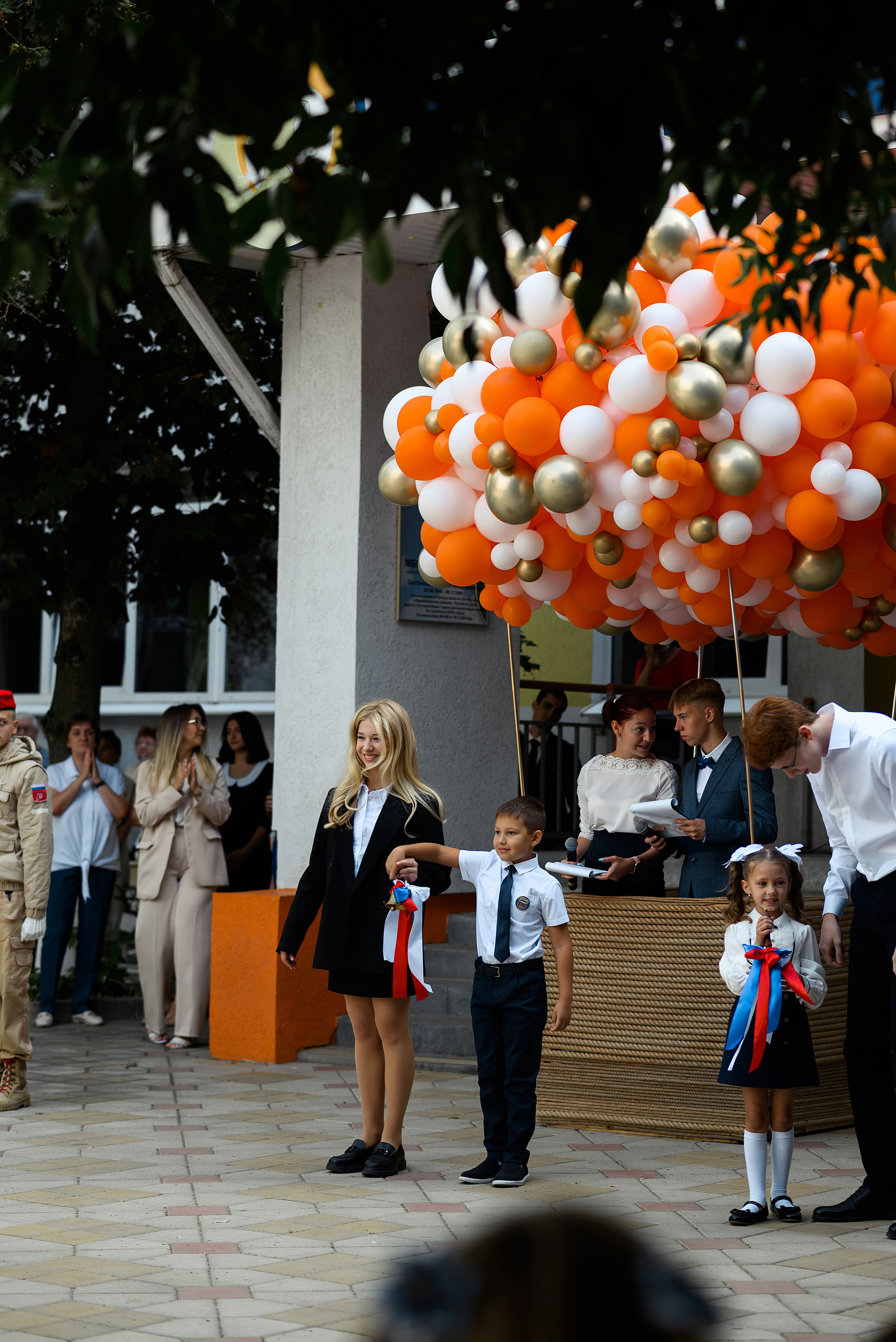 Линейка 1Д Гимназия 118. Свадебный и семейный фотограф в Ростове-на-Дону Алина Астахова