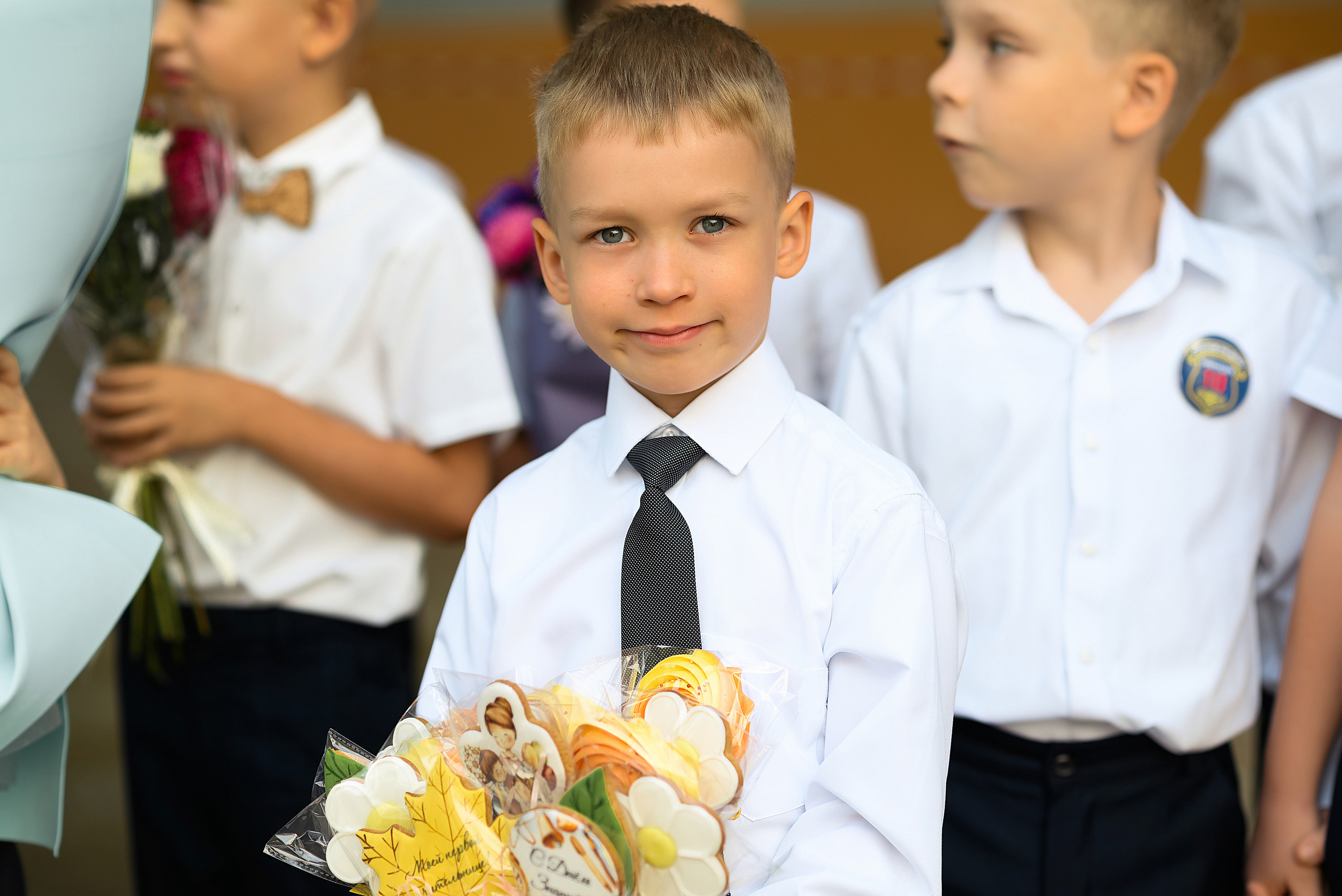 Линейка 1Д Гимназия 118. Свадебный и семейный фотограф в Ростове-на-Дону Алина Астахова