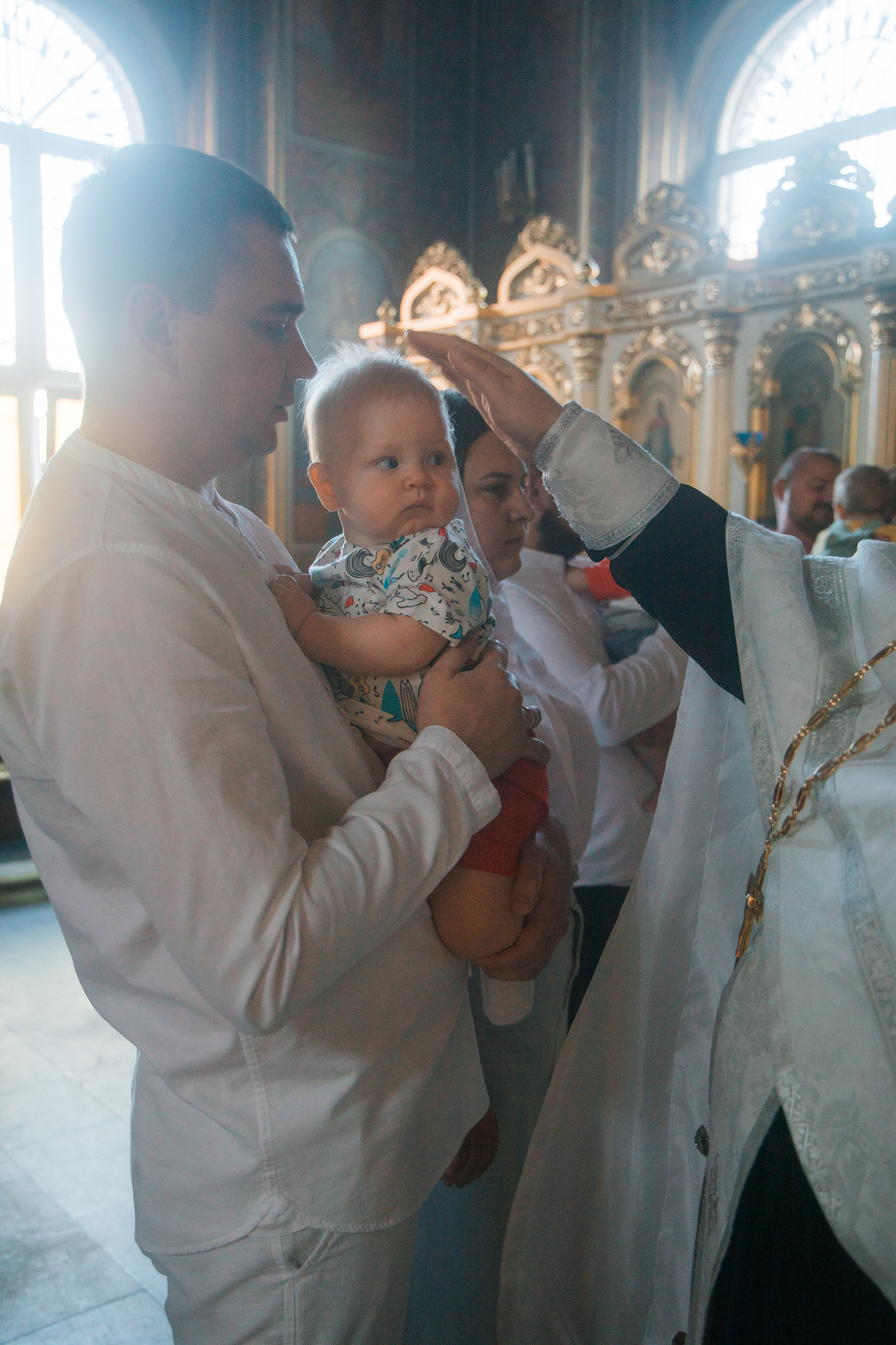 Фотосъемка крещения ребенка в Серпухове. Выпускные альбомы в Серпухове