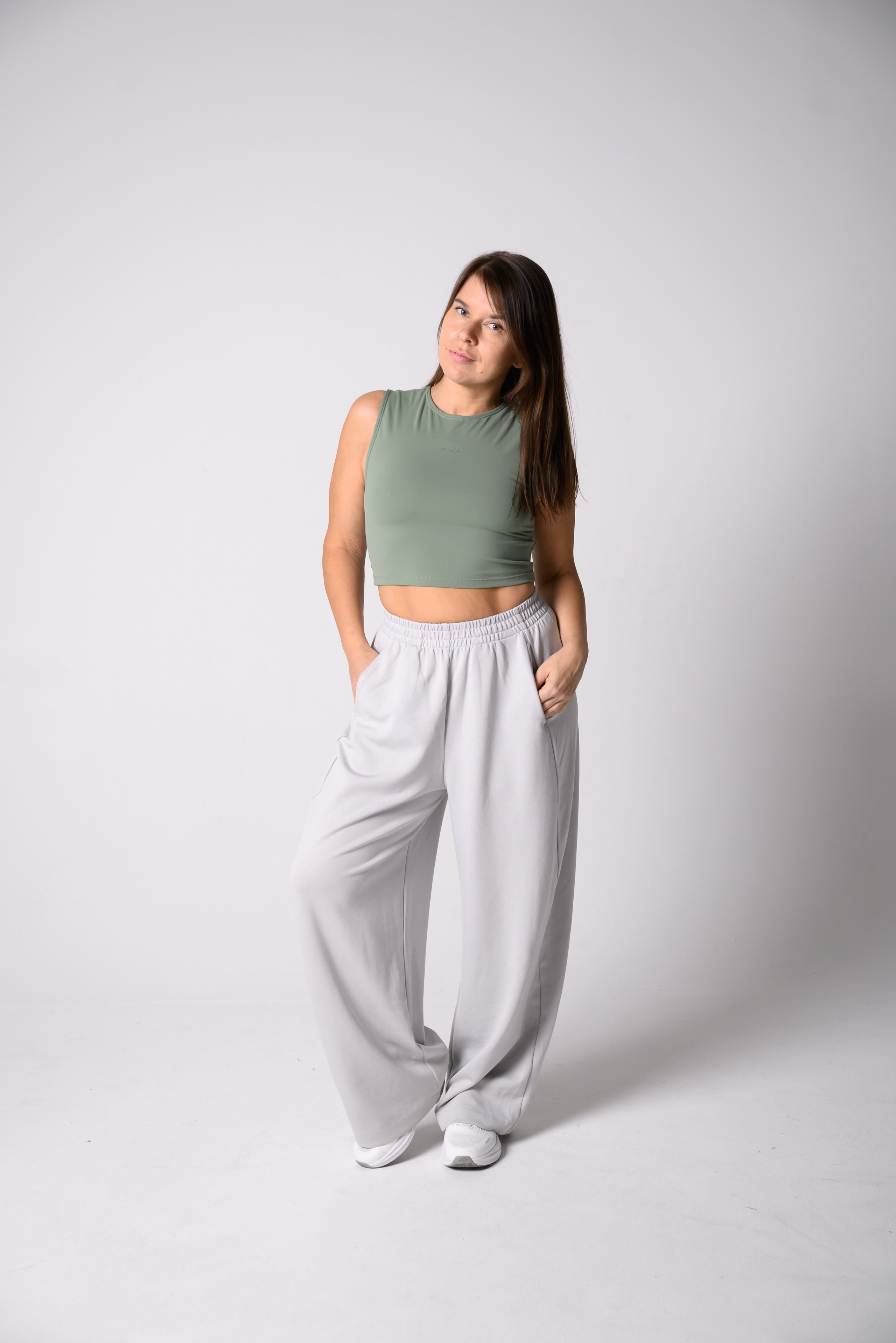 Олег и Яна. Фотограф Москва Настя Профотовна. Репортажные, свадебные и контент фотосессии