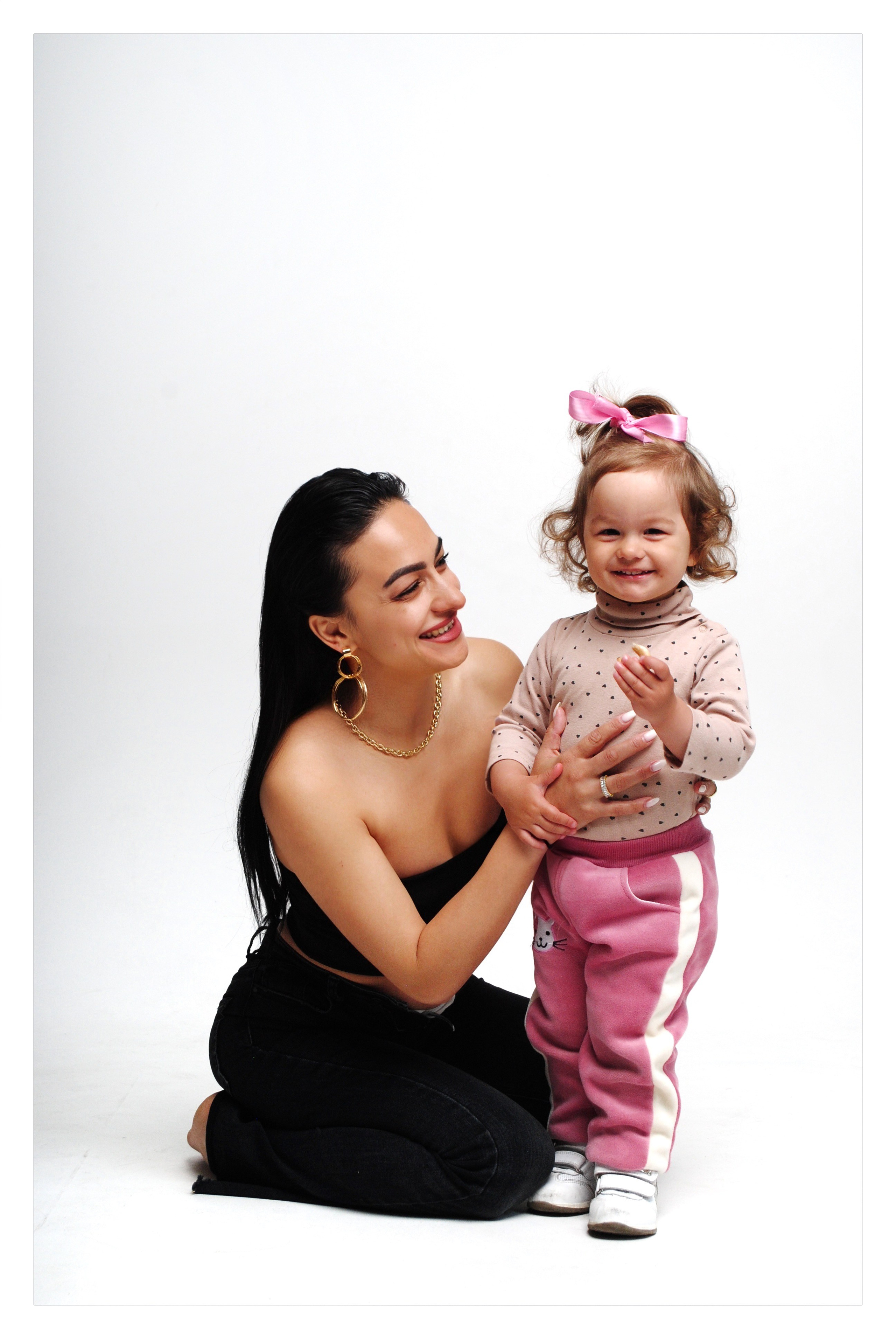 Эля и дочь. Фотограф Мария Мусаелян