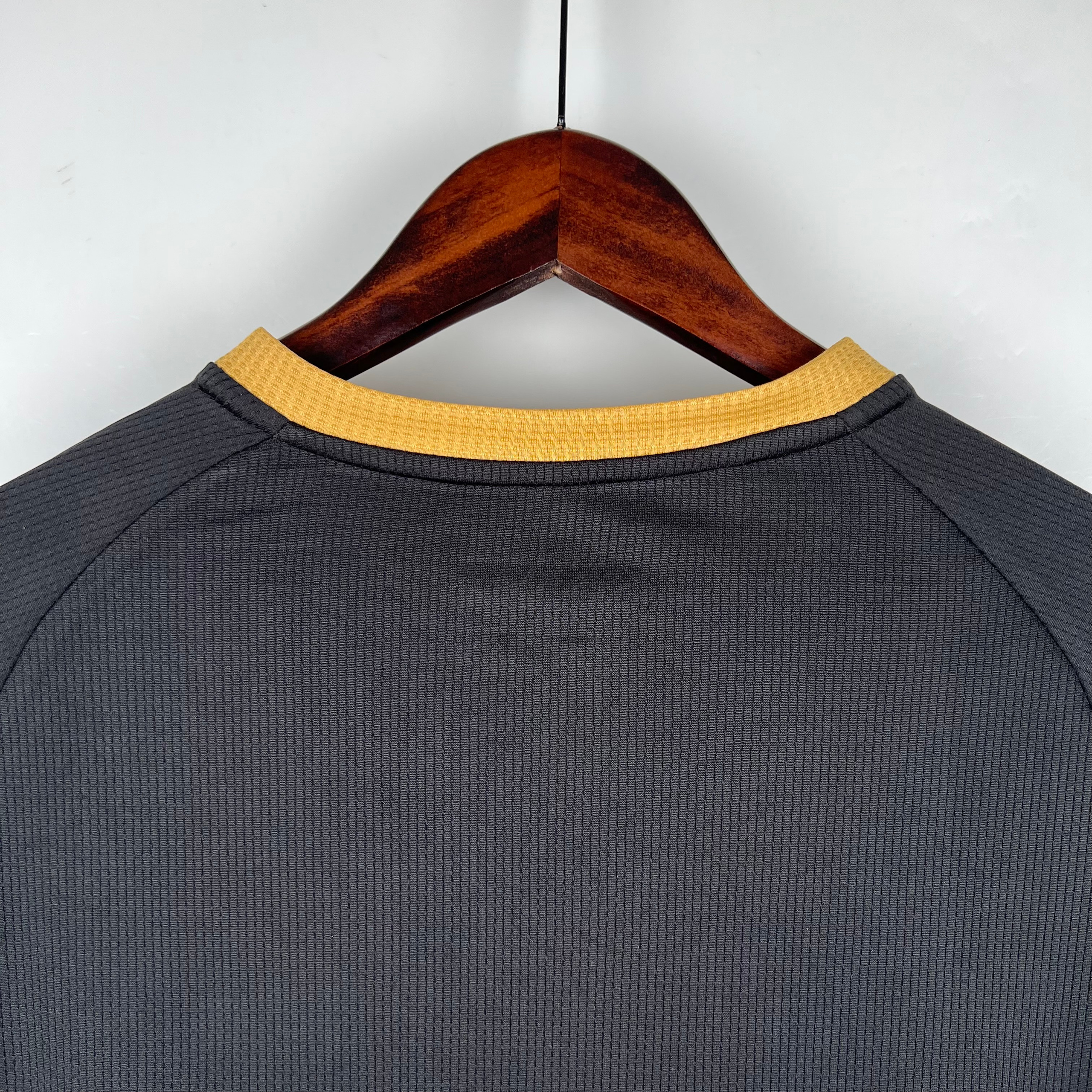 Купить домашнюю футболку Venezia 23/24. Футбольный магазин — ssw_magazin