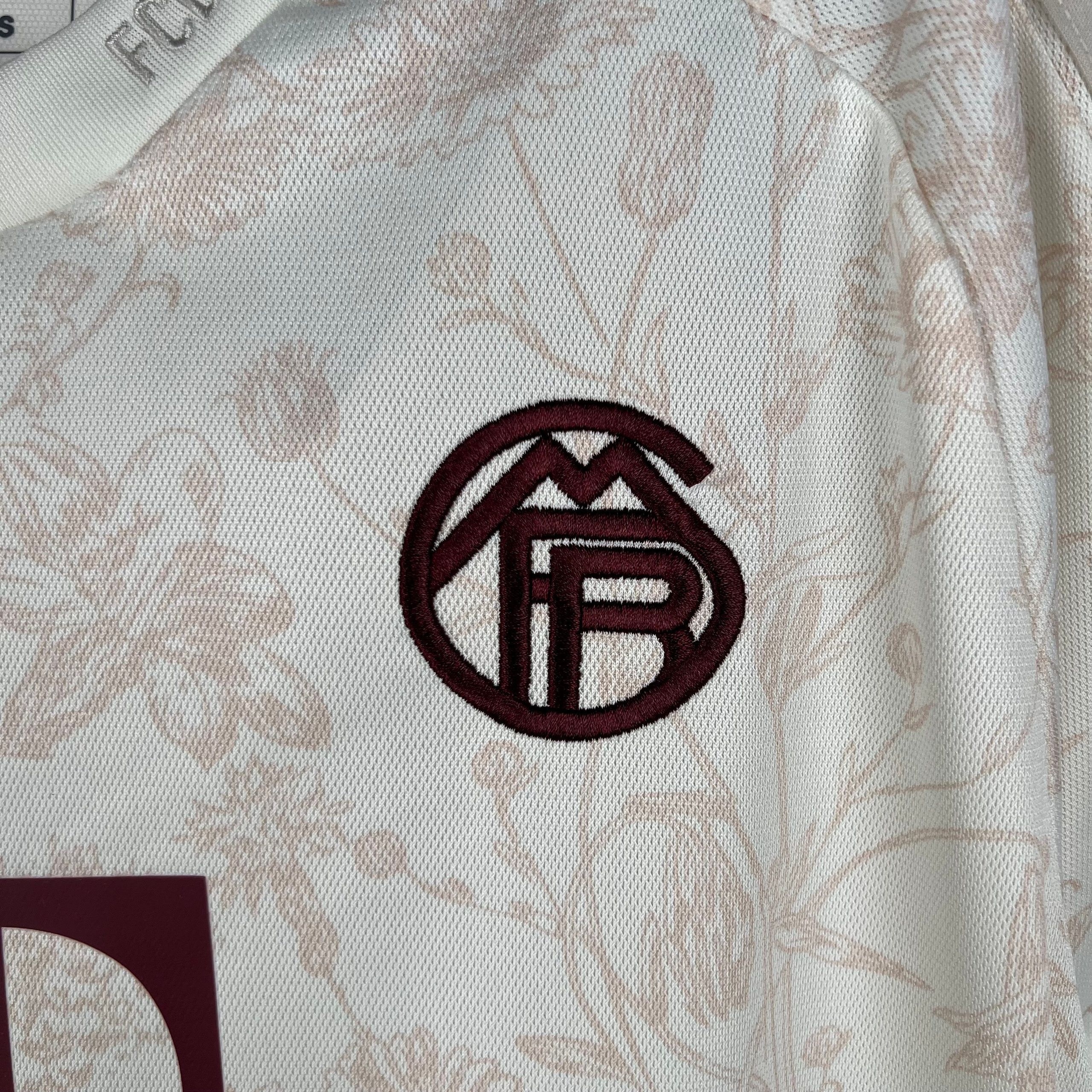 Третья джерси Bayern Munich 2023/2024 купить. Футбольный магазин — ssw_magazin