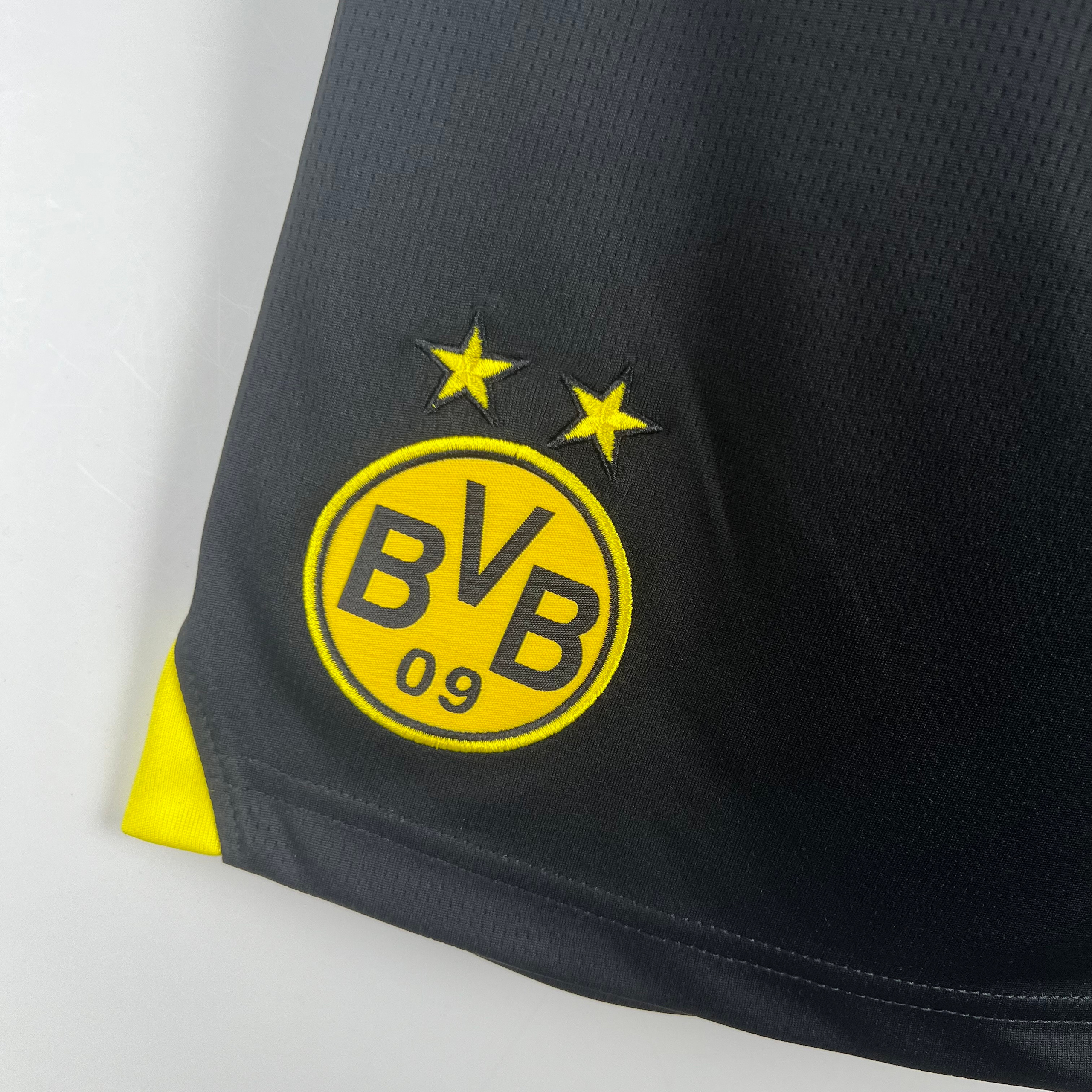 Купить футбольные шорты Dortmund 2023-2024. Футбольный магазин — ssw_magazin
