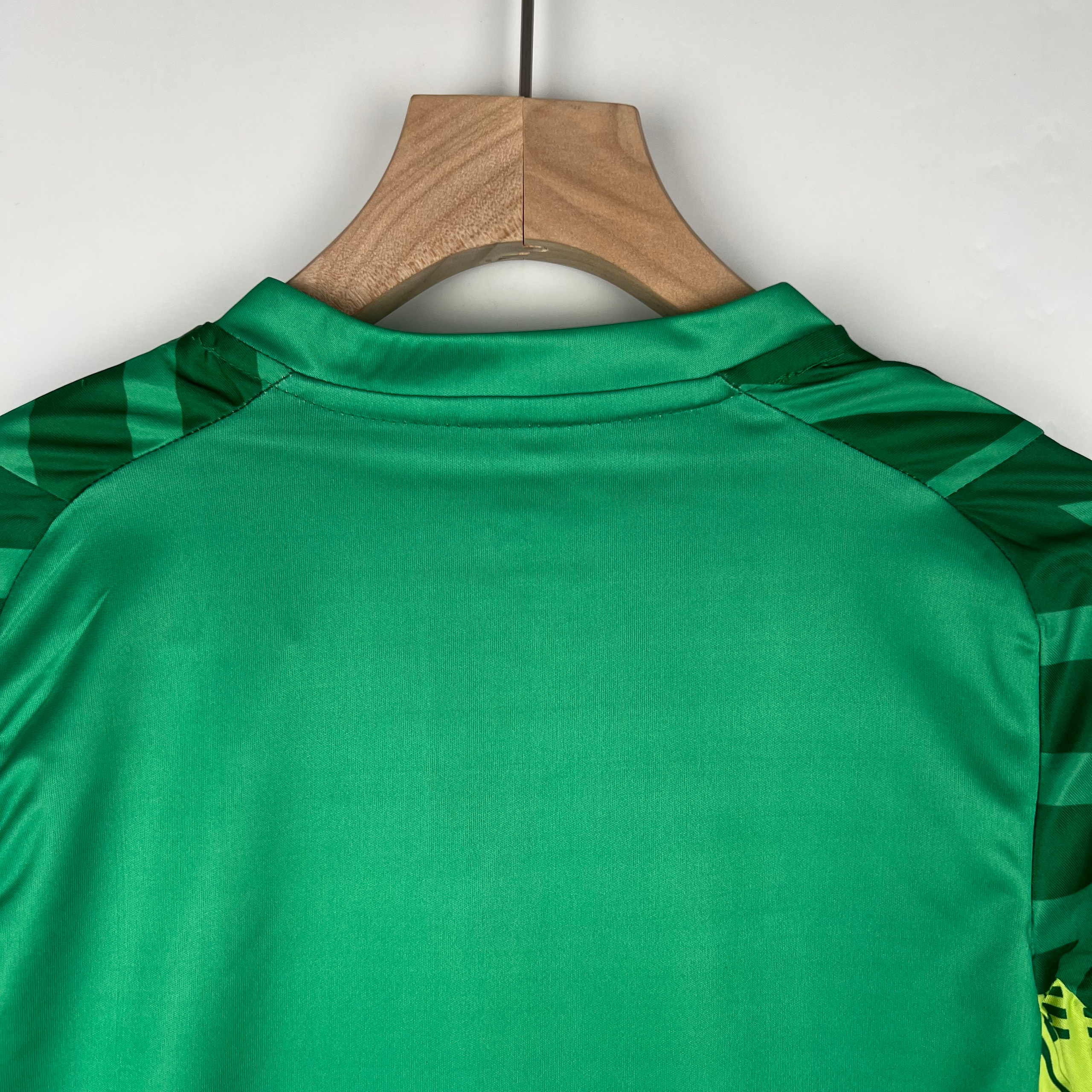 Зелёная детская вратарская форма Manchester City 2023-2024 купить. Футбольный магазин — ssw_magazin