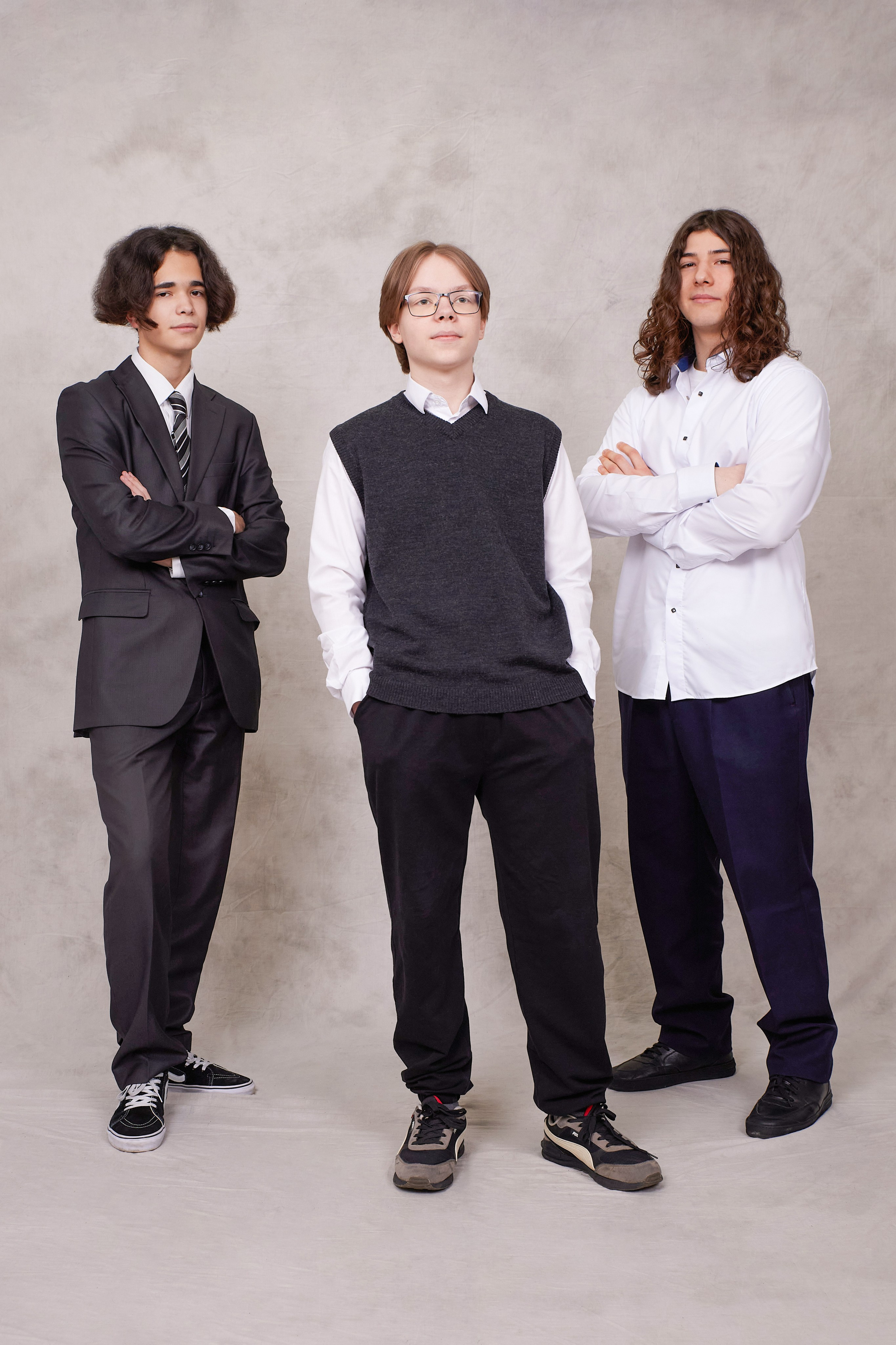 Стильный выпускной школьный альбом 9 и 11 класс «Классика» Тюмень. Выпускные альбомы в Тюмени для школ, садов, вузов спортивных секций