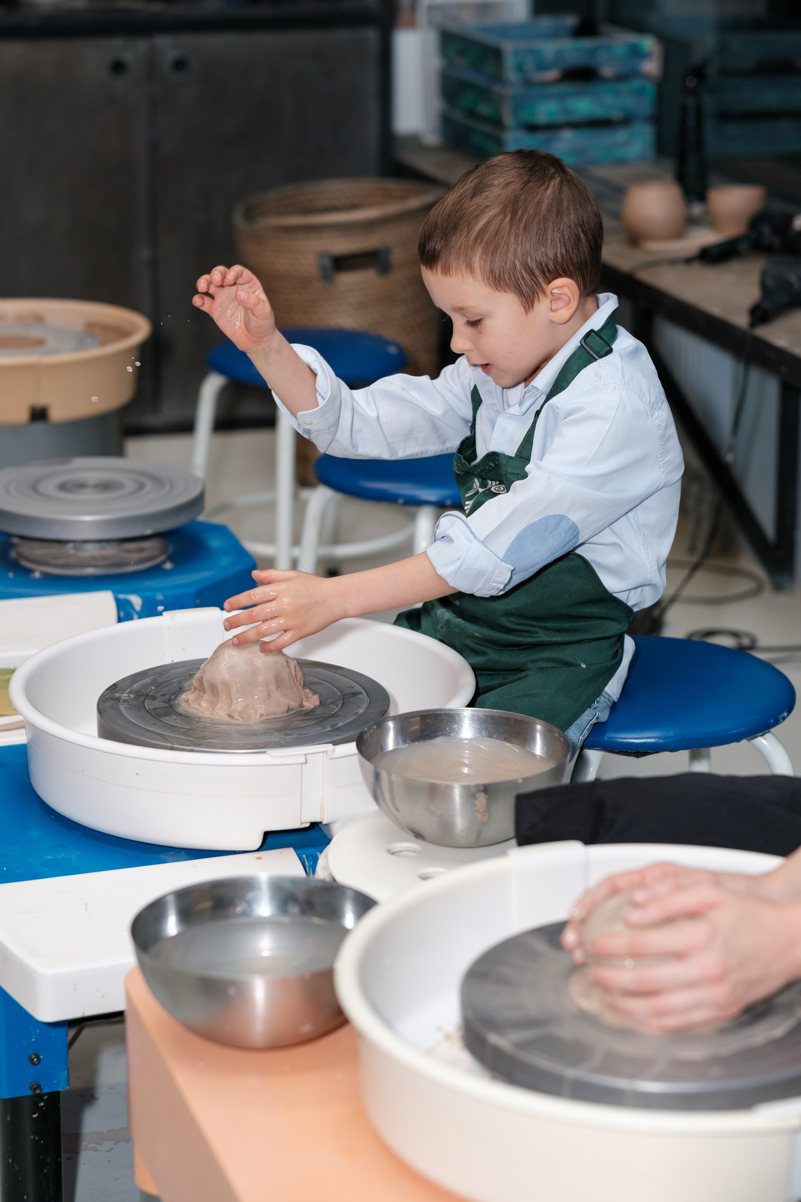 День рождения в студии керамики. Семейный и детский фотограф в Москве Светлана Потемкина