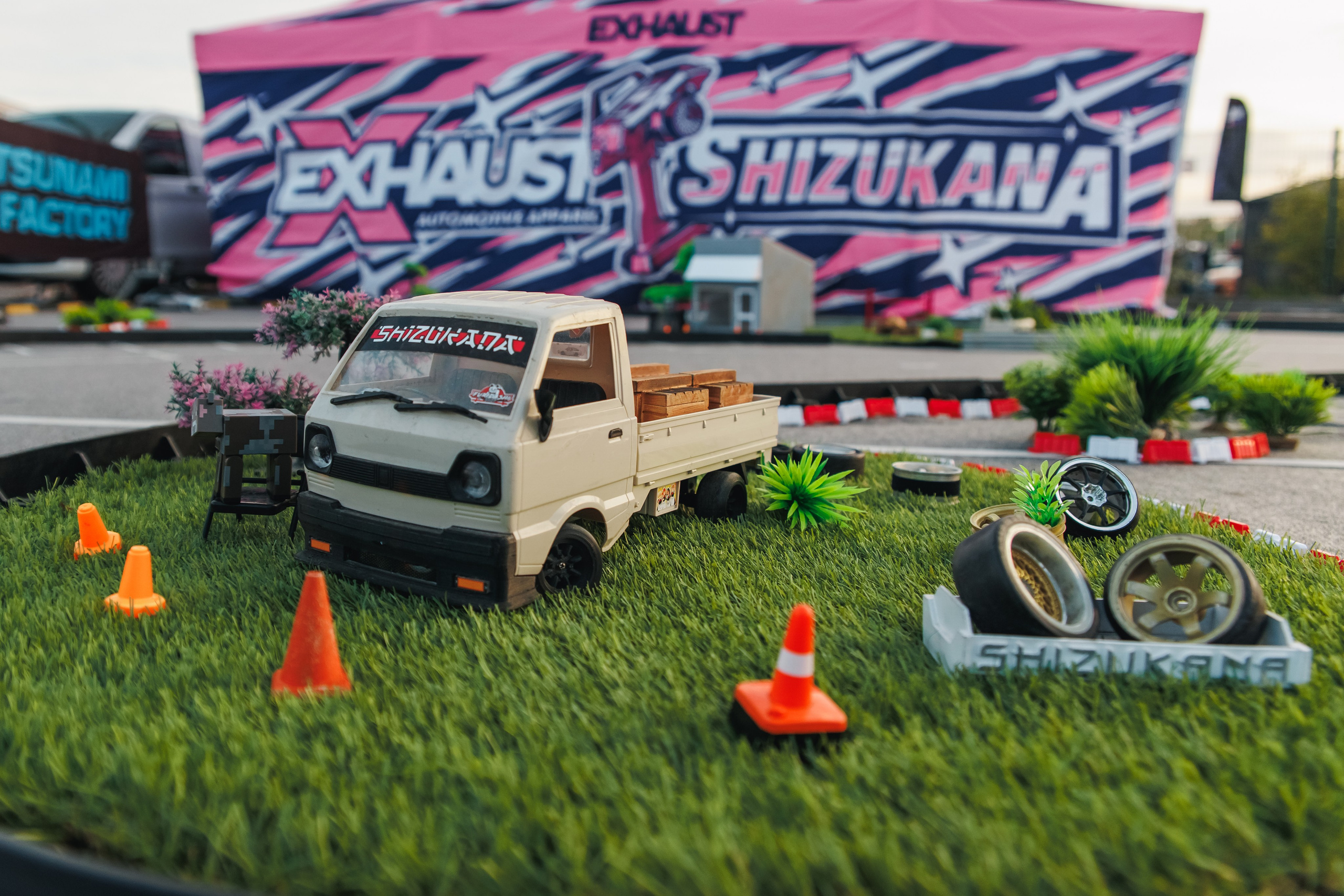 Выставка и дрифт машин. Репортажный фотограф. Москва. Алина Ланская