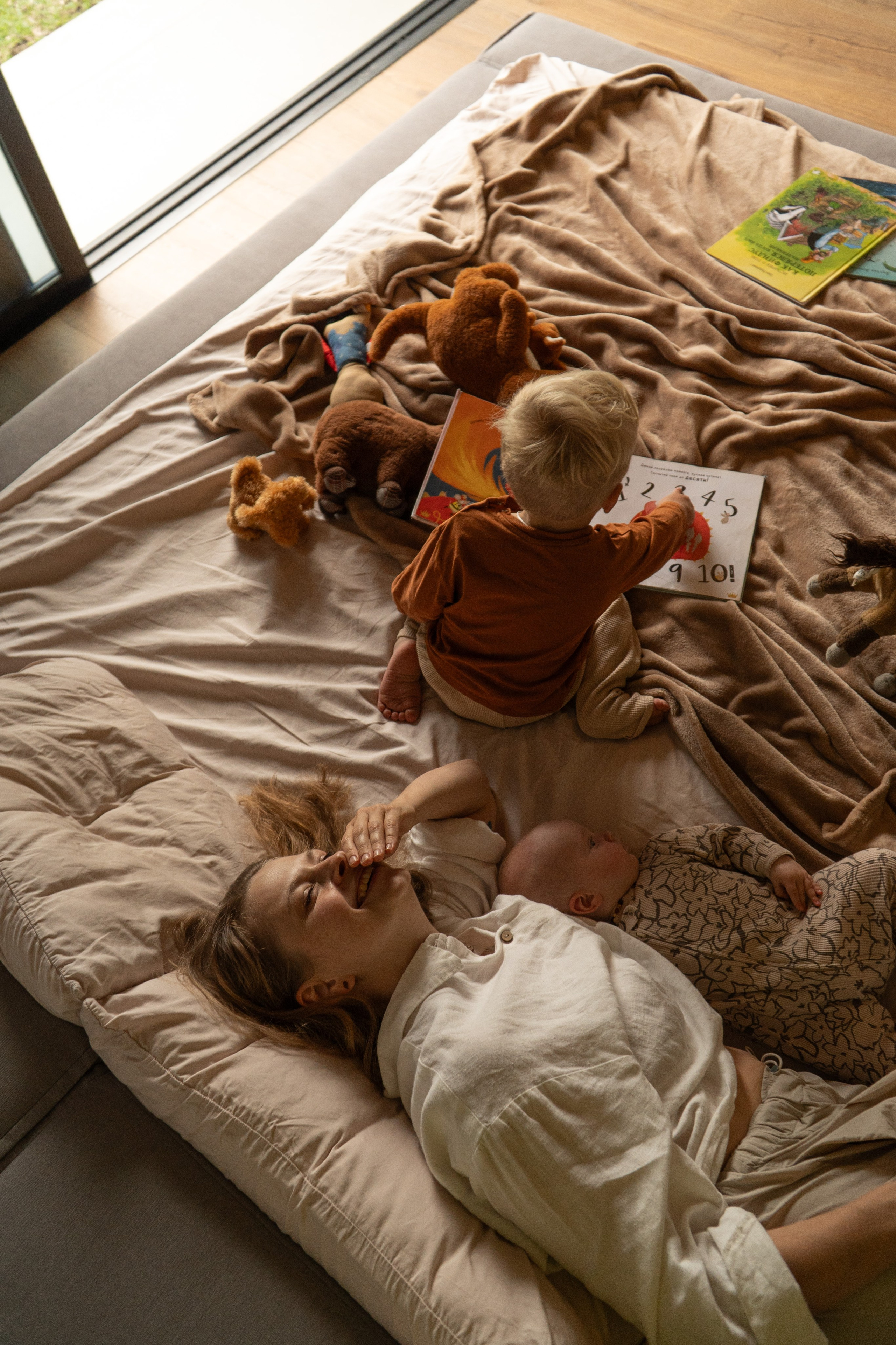 Olga and Family. Wedding Photographer in Barcelona and Medellin