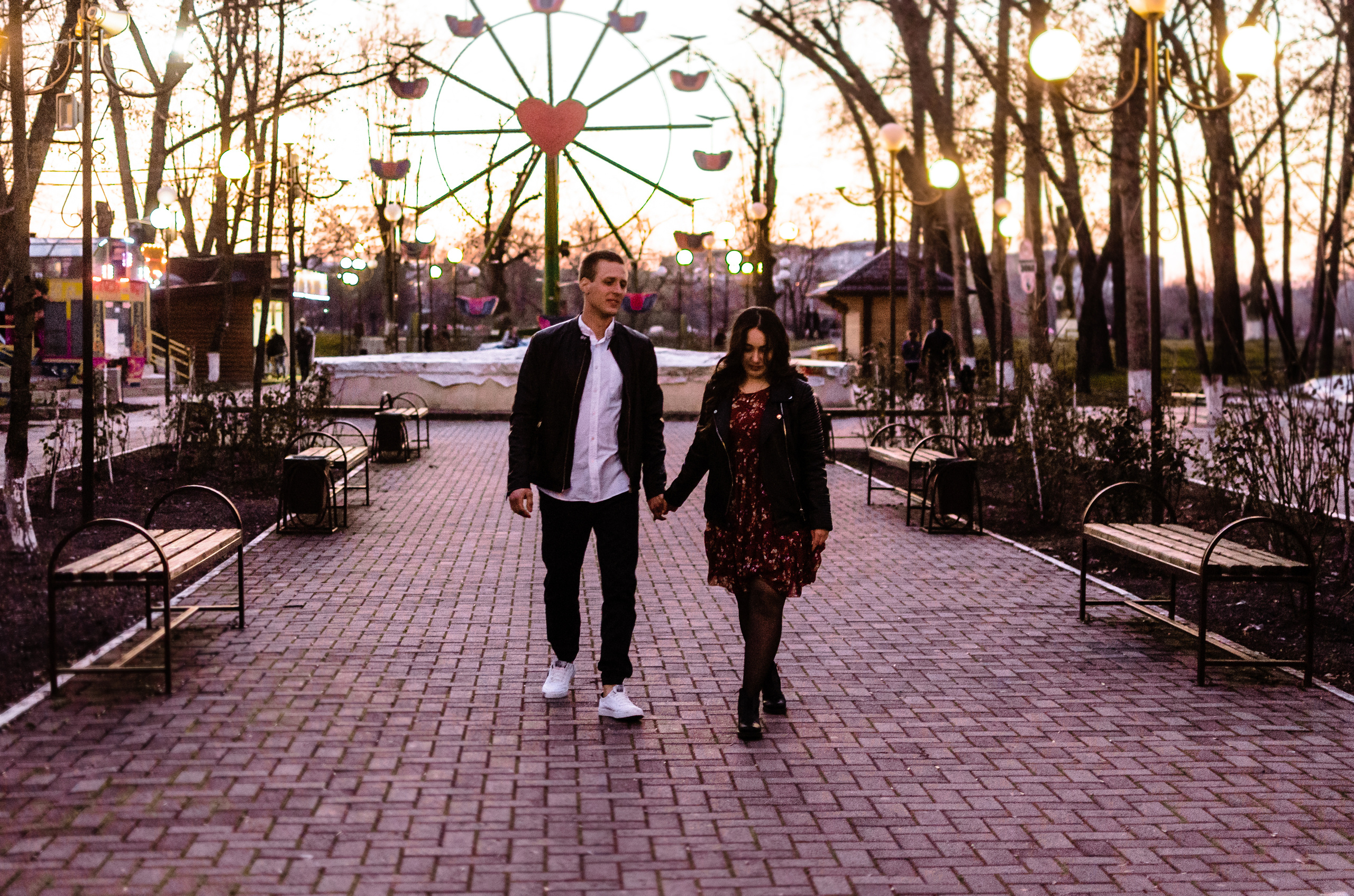 Love Story фотосессия Настя и Андрей в городе. Фотограф Ольга Дзюба. Фотограф Ольга Дзюба. Фототерапия как зеркало души. КМВ