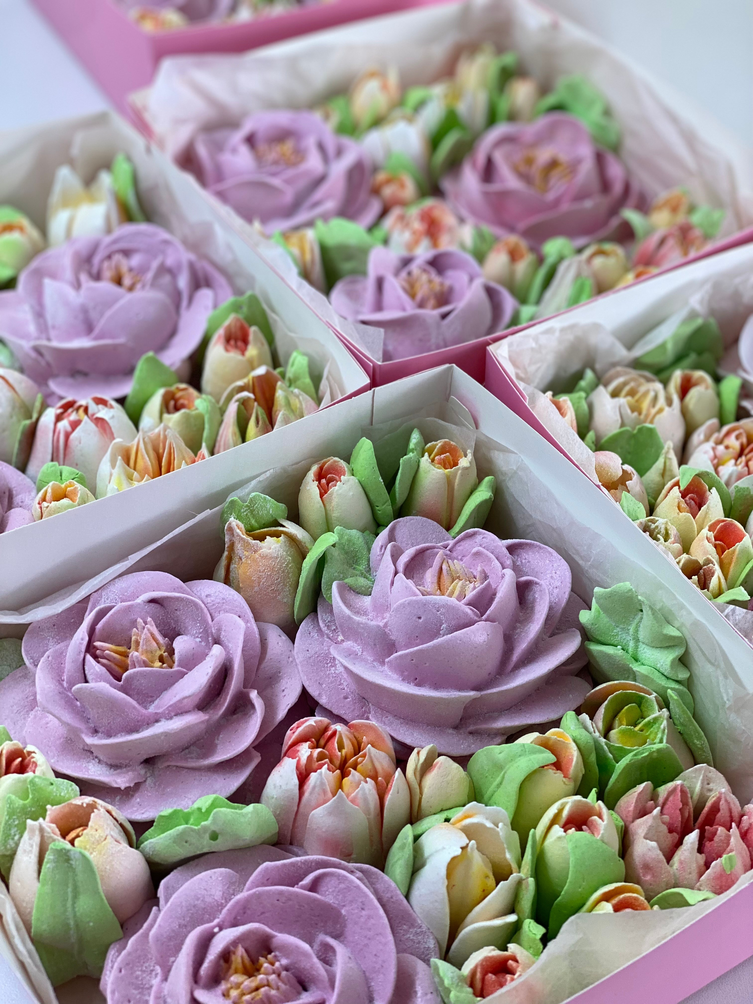 Цветы из зефира, 20 на 20 см. Katyasugarsugar капкейки, зефир, торты Москва