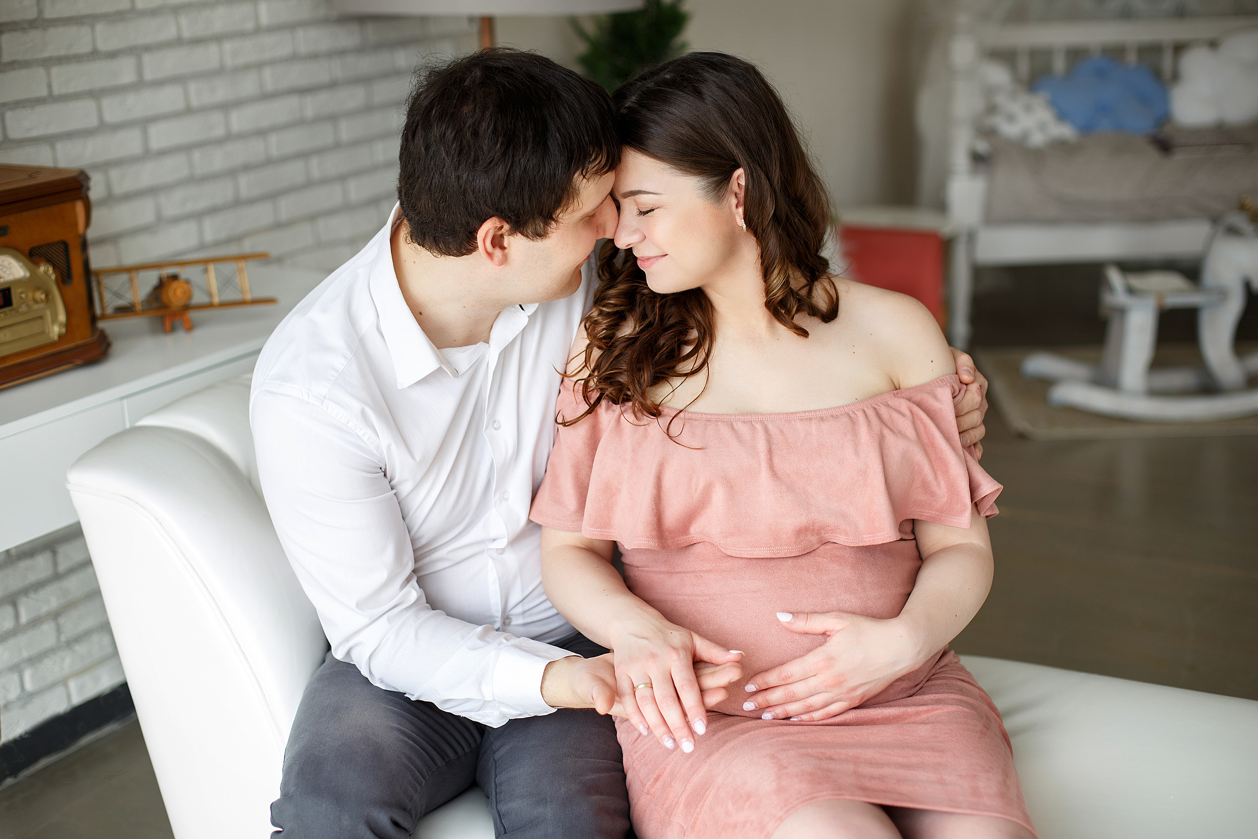 Беременная фотосессия для будущих родителей в Екатеринбурге. Семейный фотограф Ульяна Вдовкина г. Екатеринбург